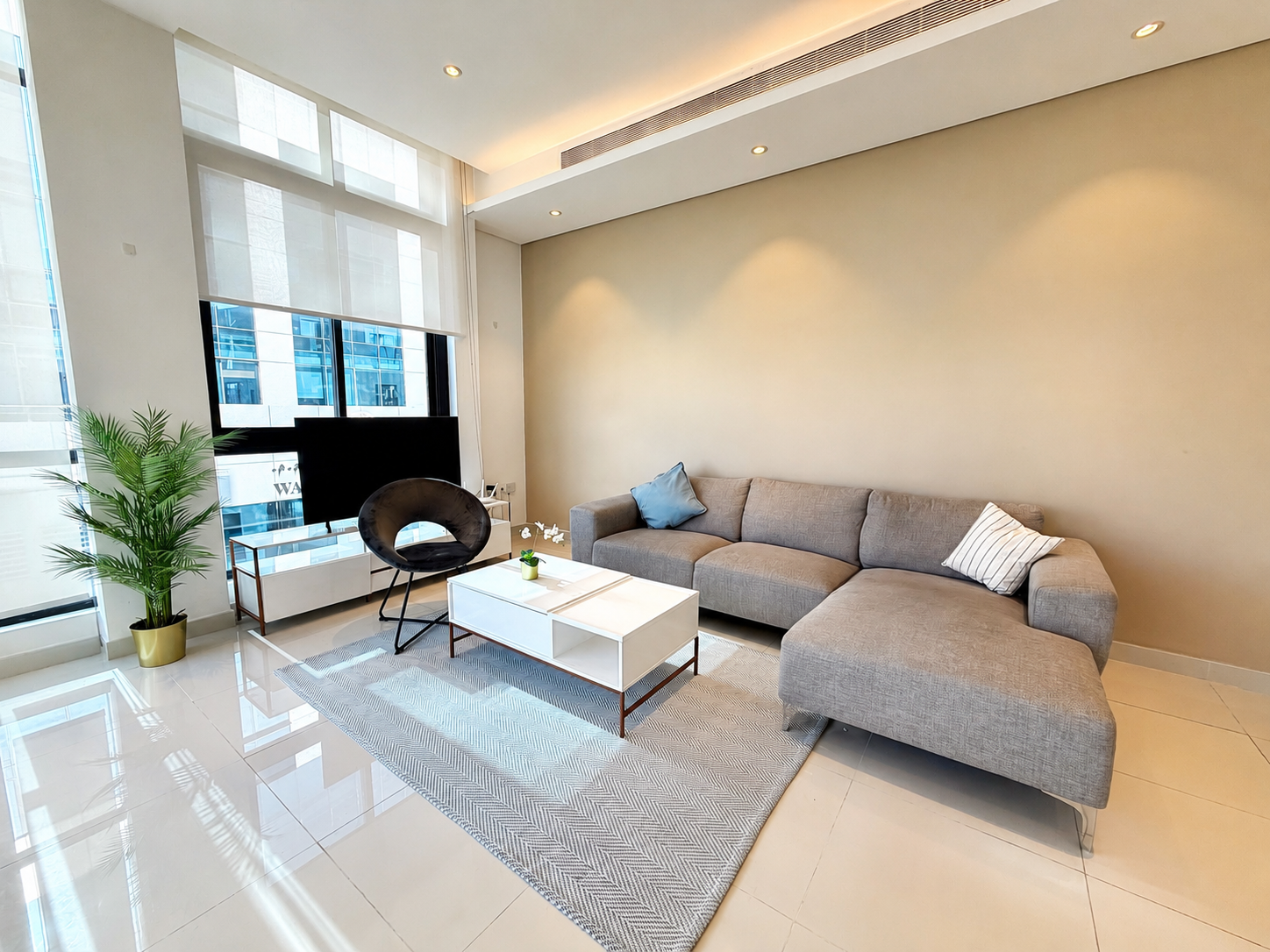 BRIGHT | SPACIOUS | PRIME LOCATION | MODERN