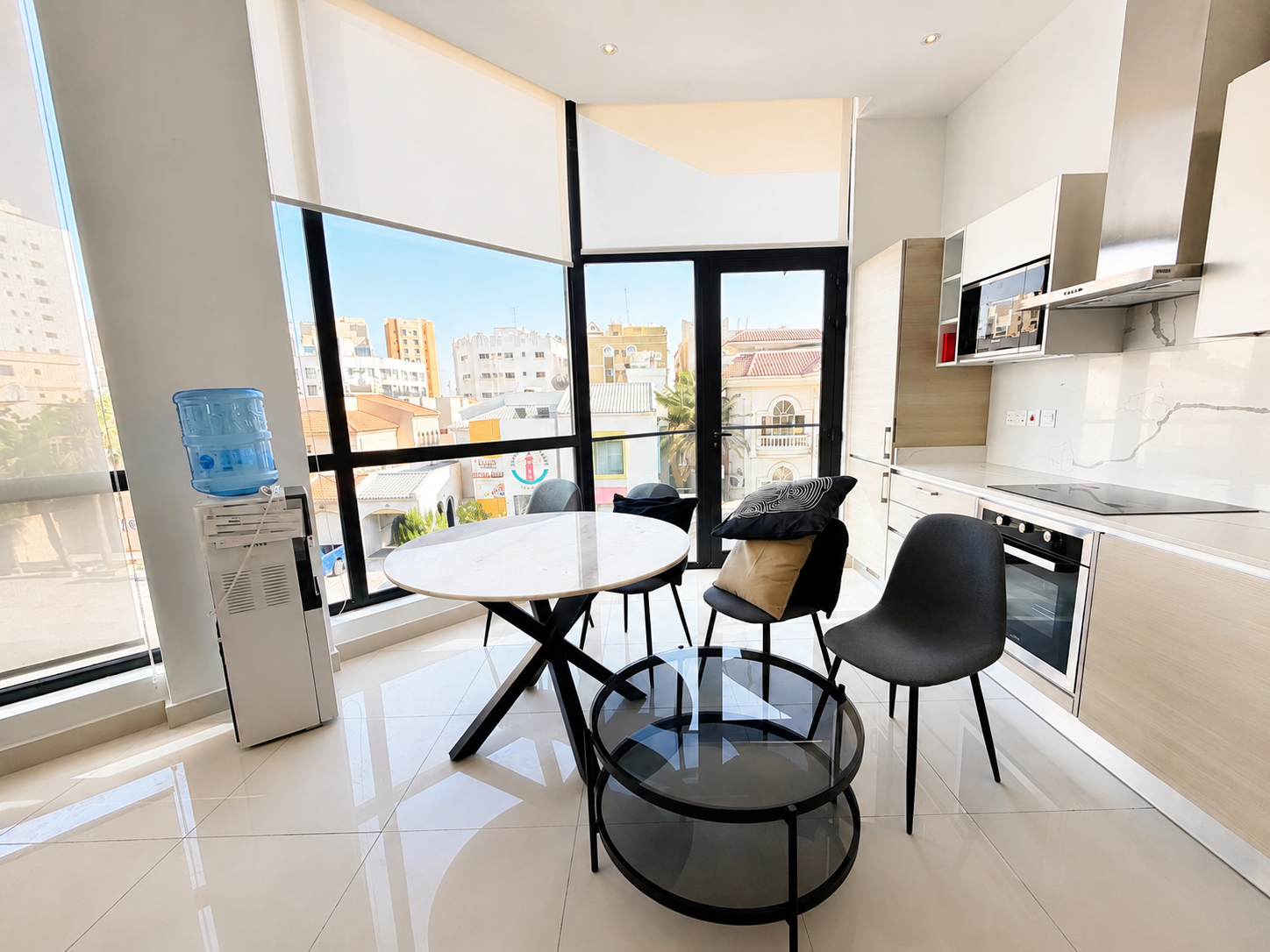 BRIGHT | SPACIOUS | MODERN | PRIME LOCATION