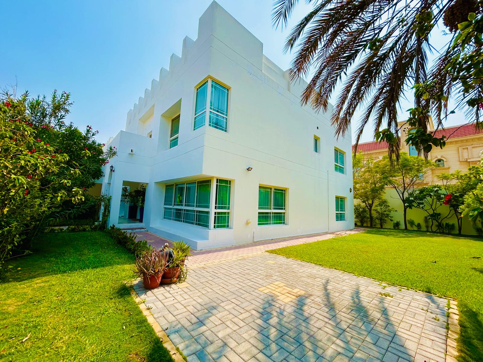 Modern | Near to Saudi | Cozy | Unique