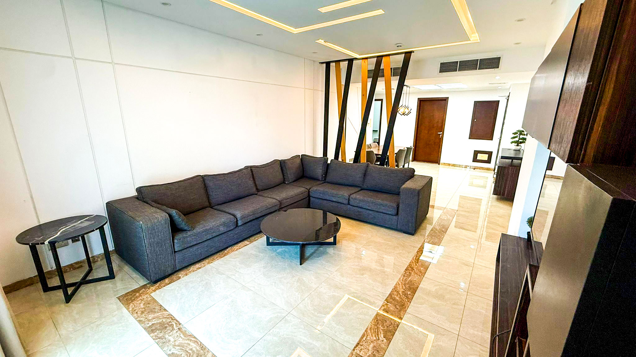Spacious 2BR | Near RCSI | Balcony | Pool & Gym