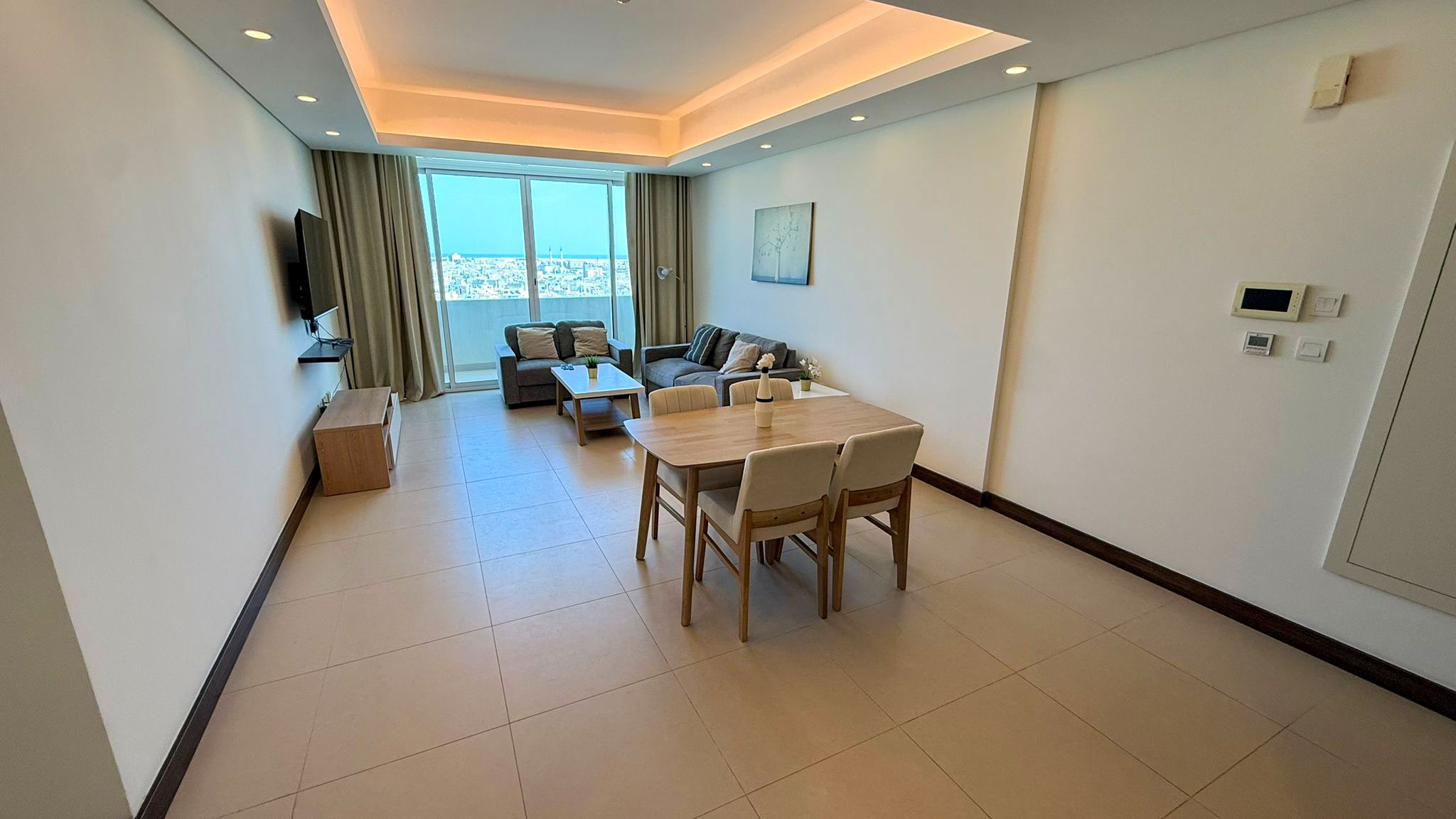 Fully Furnished Apartment | Near RCSI | Balcony | Pool & Gym
