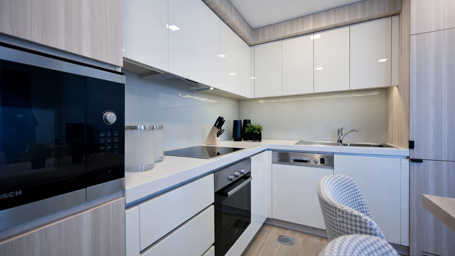  Luxury 1BR for Rent with Free WIFI and Amenities