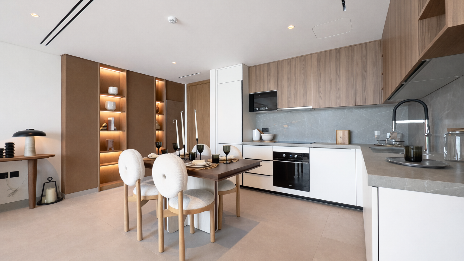 MEILA BEACHFRONT | 2BR SEA VIEW | FREEHOLD