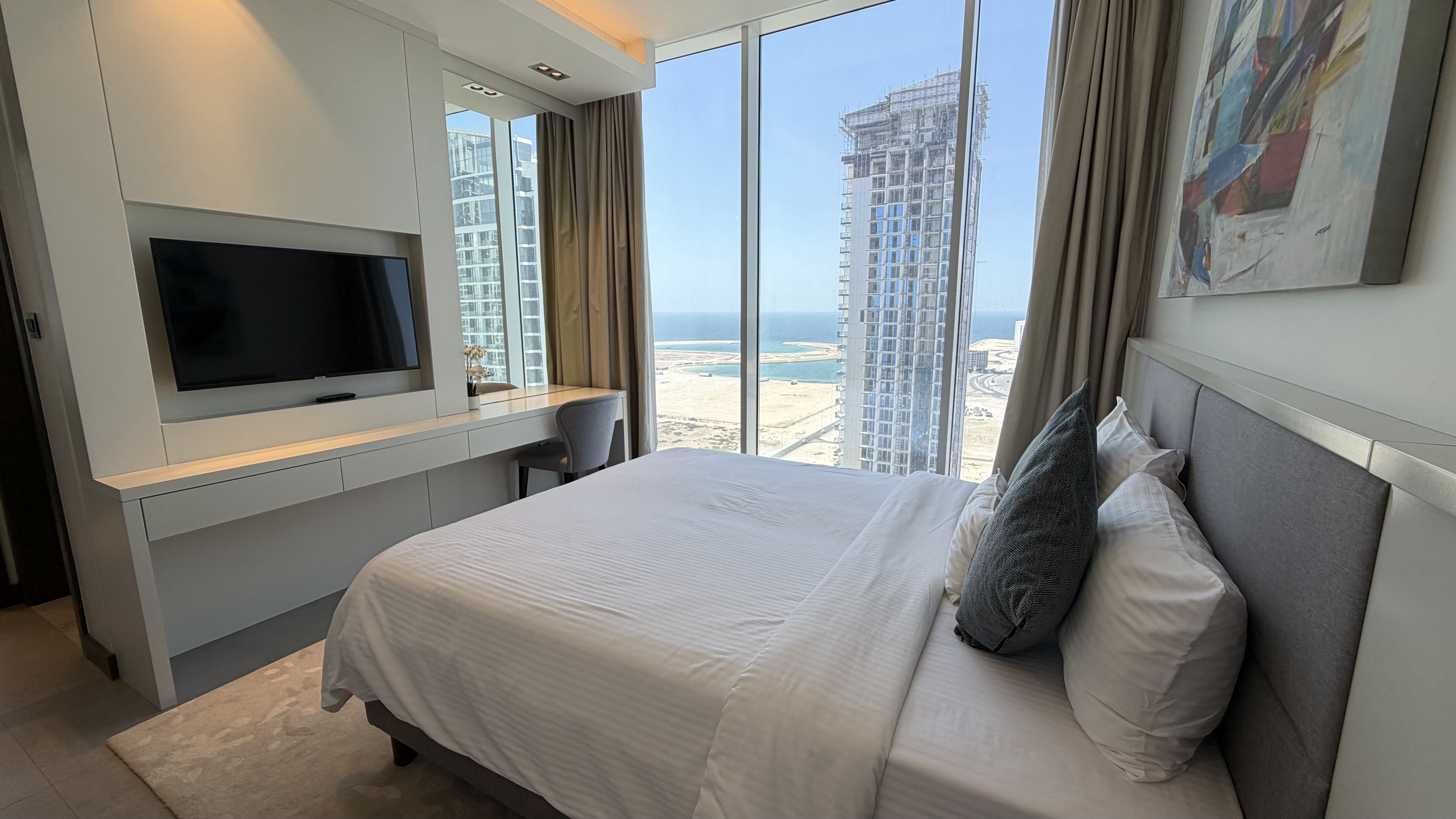 Luxury 2 Bedroom Corner Apartment | Seef | Seaview