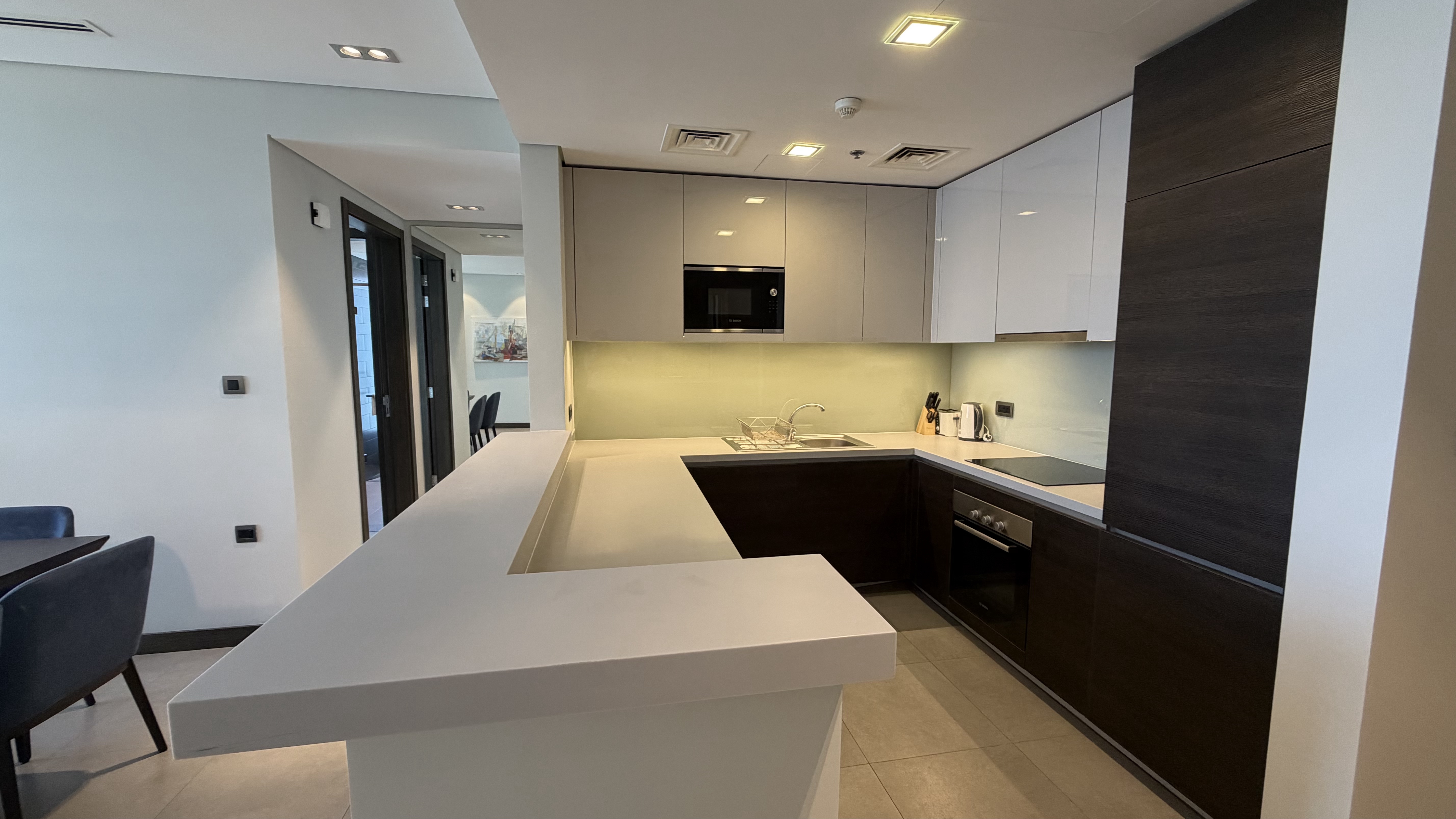 Luxury 2 Bedroom Corner Apartment | Seef | Seaview