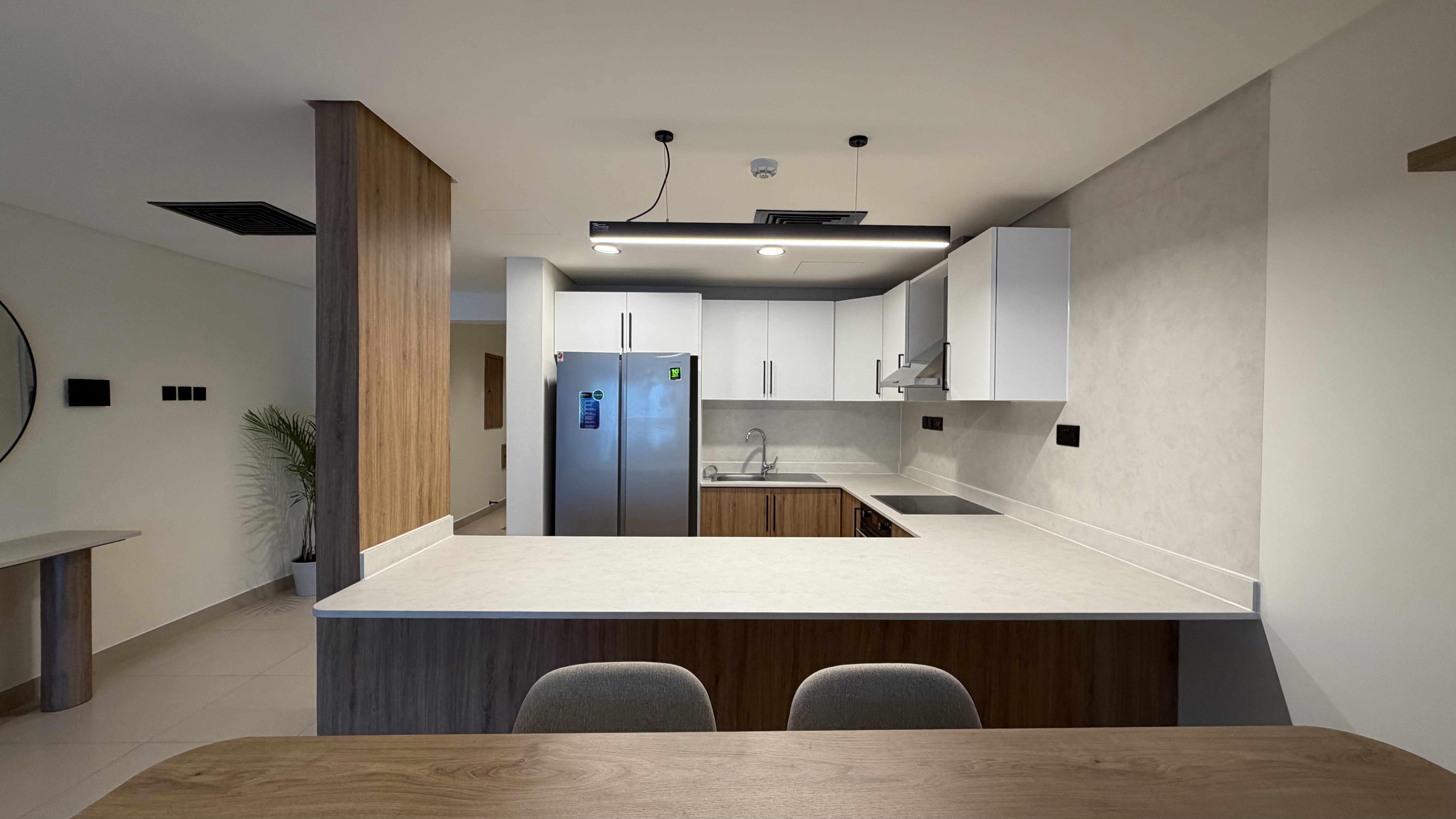 Gorgeous renovated 3BR with brand new gym & sauna!