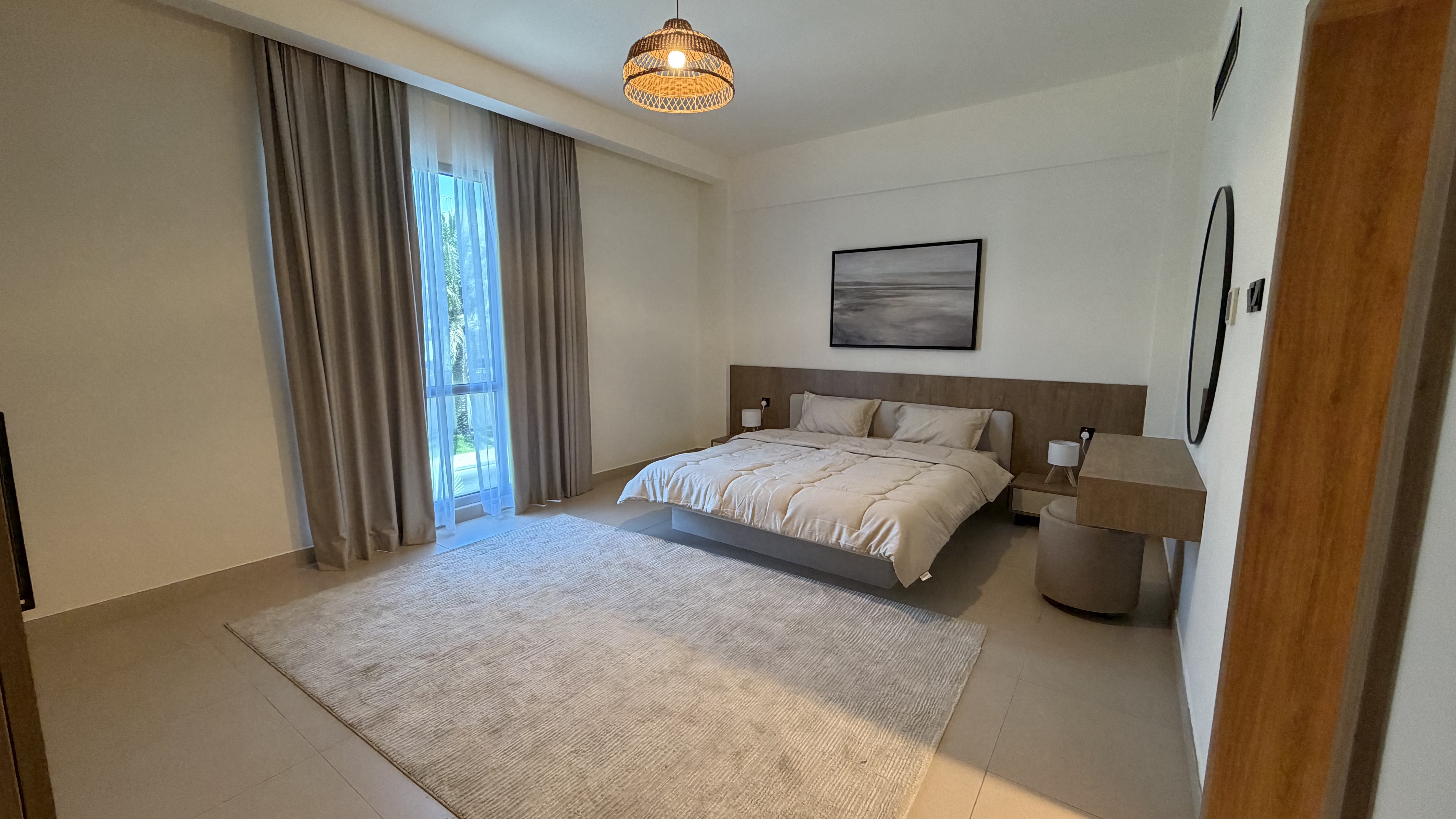 Gorgeous renovated 3BR with brand new gym & sauna!