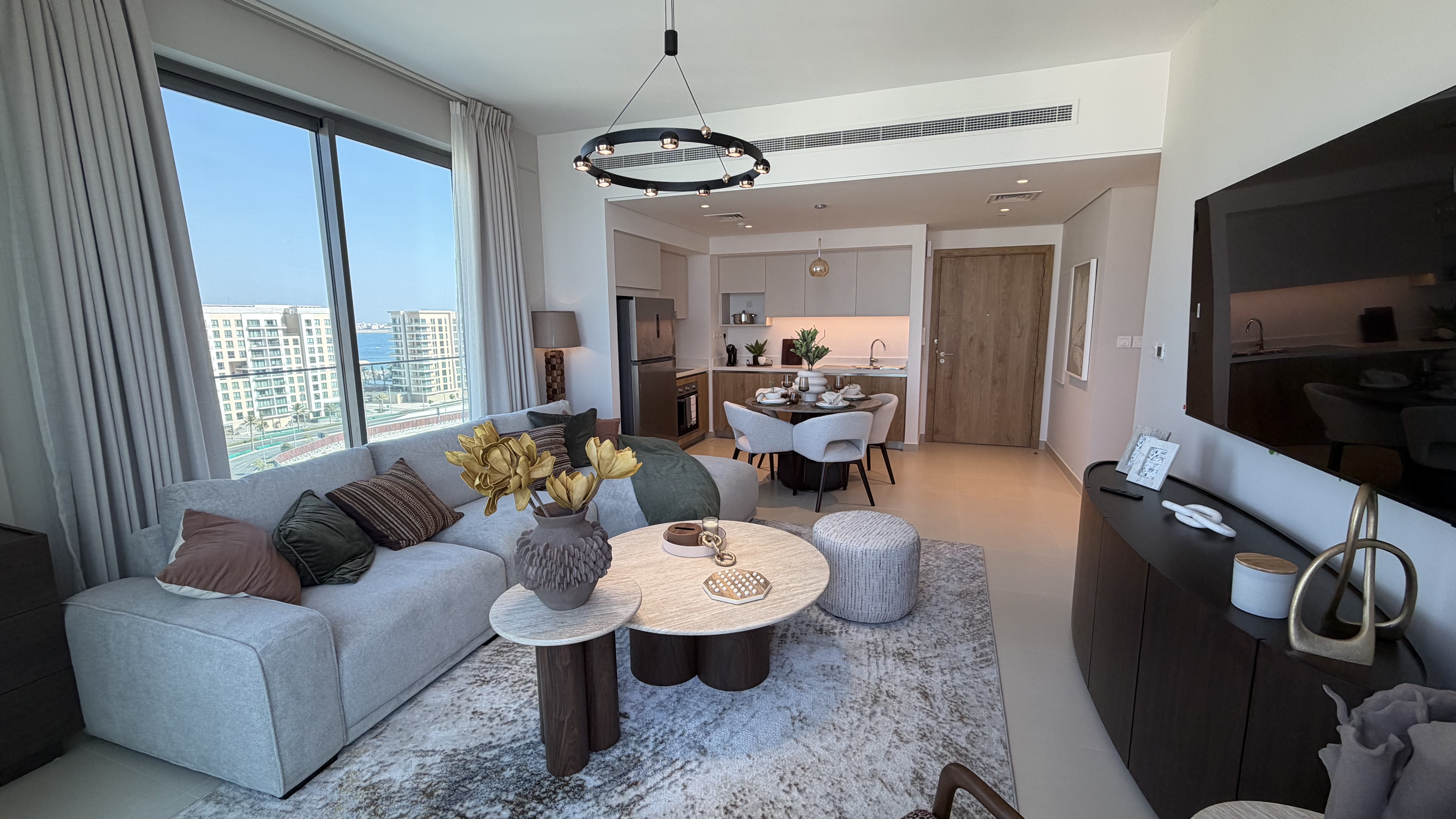 LUXURIOUS 2BR Corner Apartment in Marassi