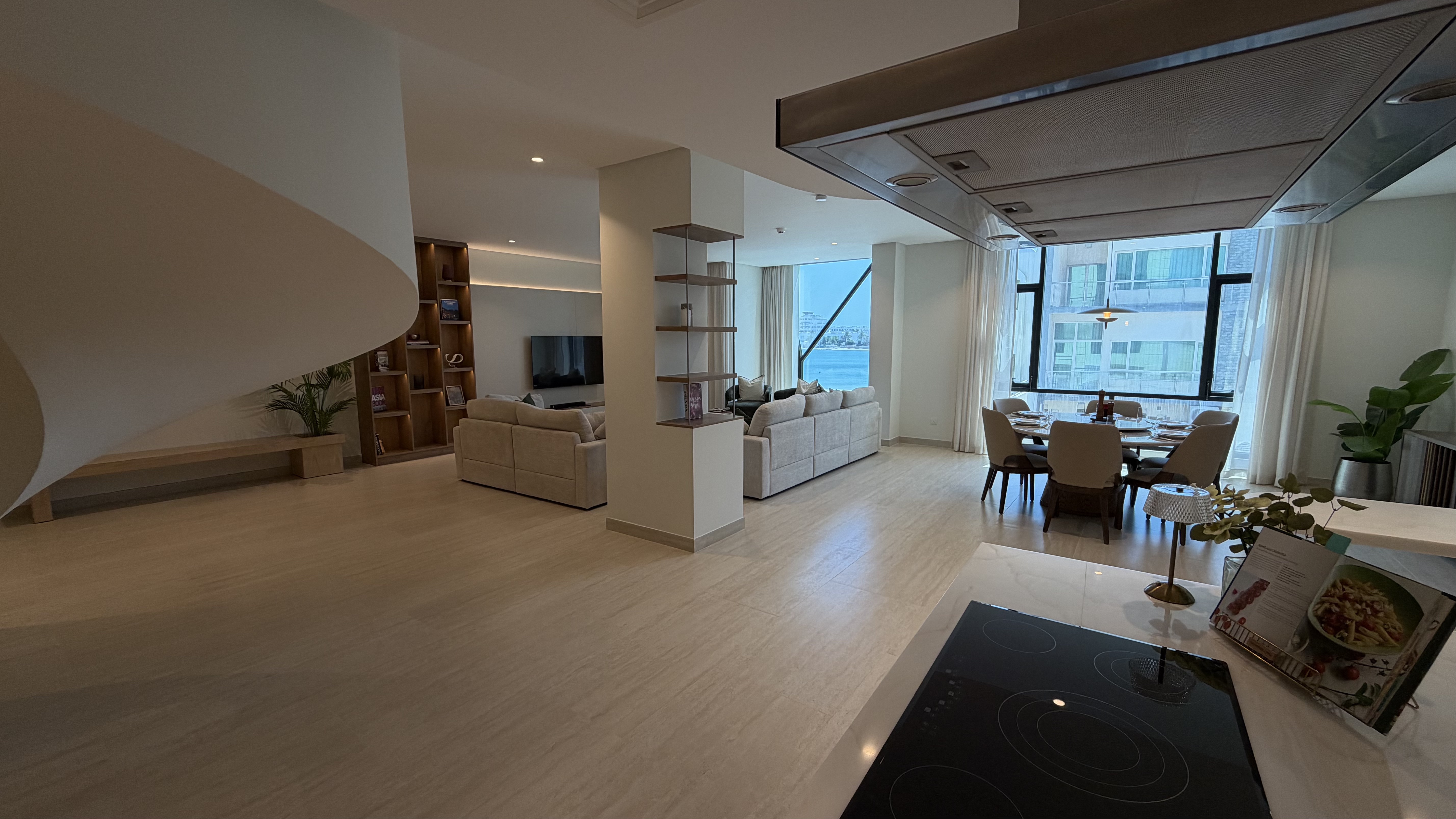 Luxury 4BR Duplex | Stunning Sea Views | Amwaj
