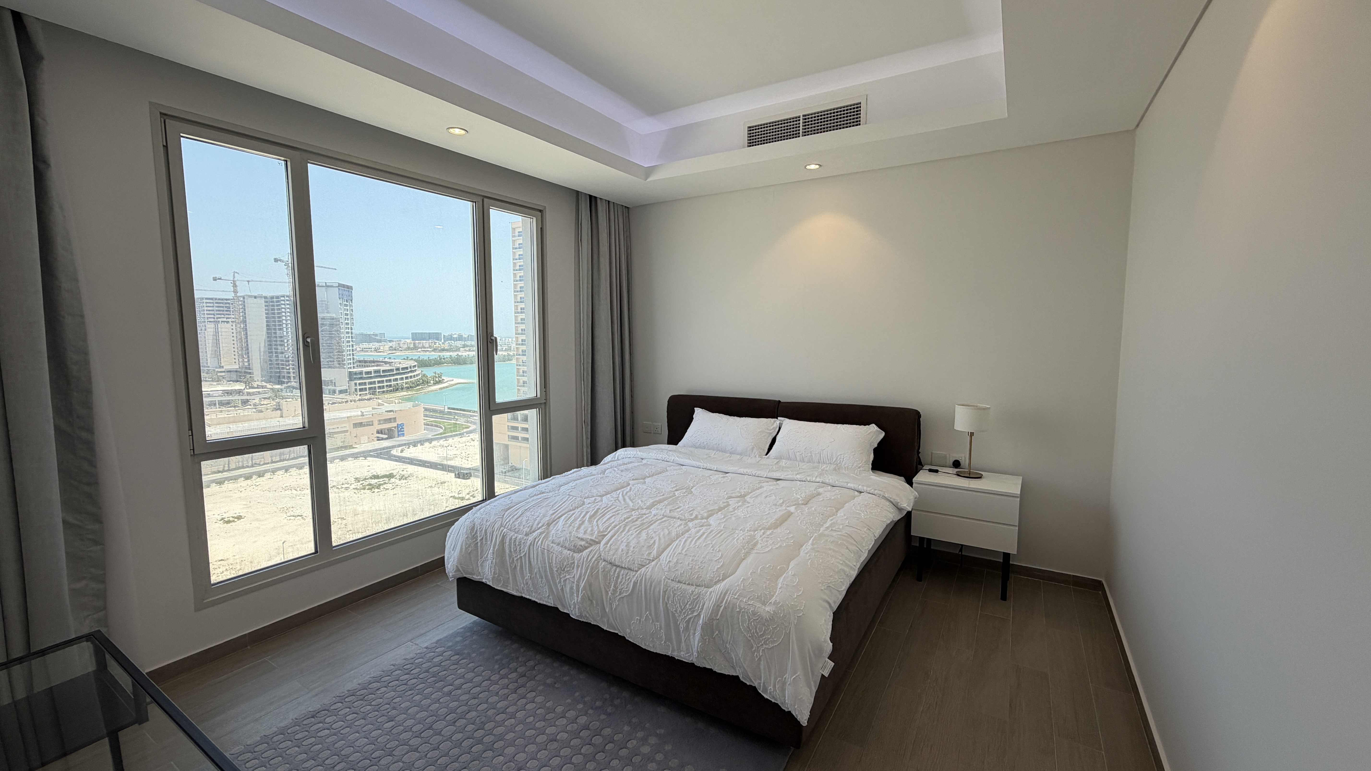 Modern 2BR Apartment | Sea Views | Amwaj