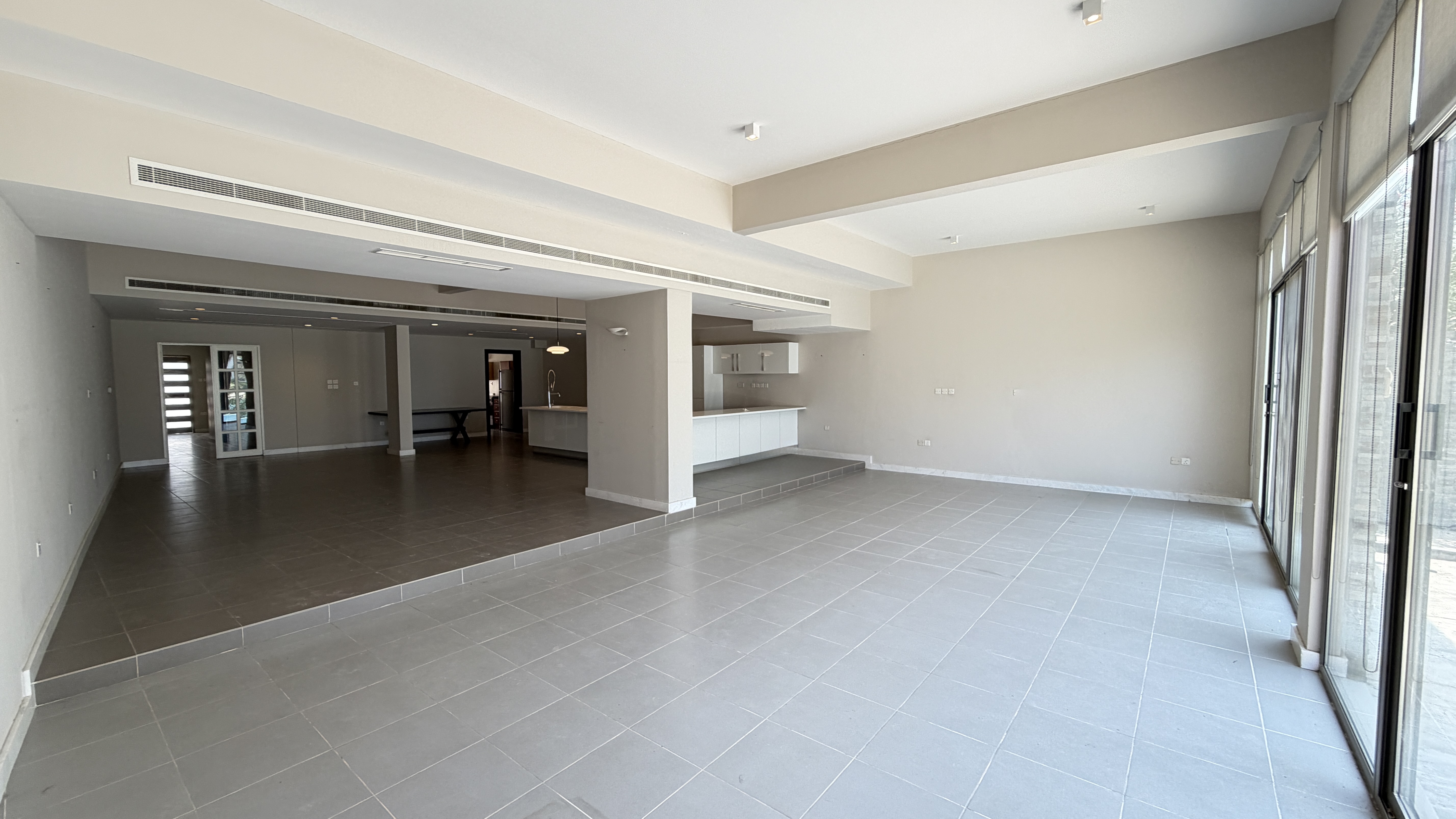 Luxury Beachfront Villa | 5BR+Maid | Private Pool | Amwaj Islands