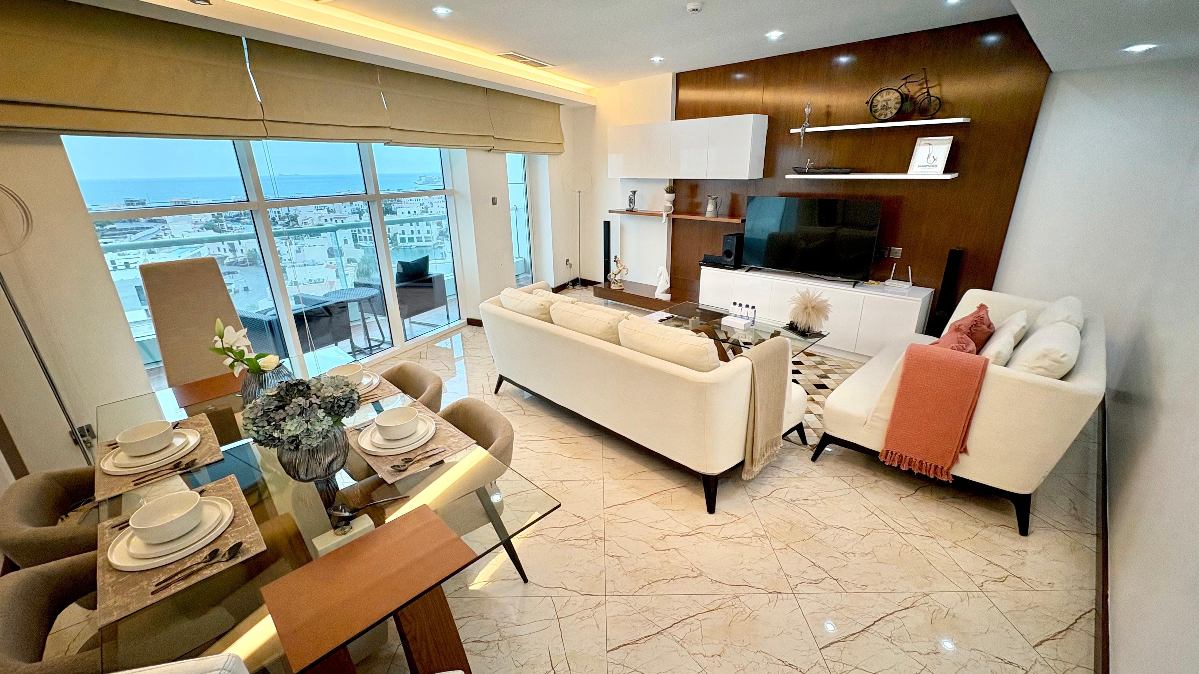 Stylish 2BR Apartment with terrace and housekeeping 
