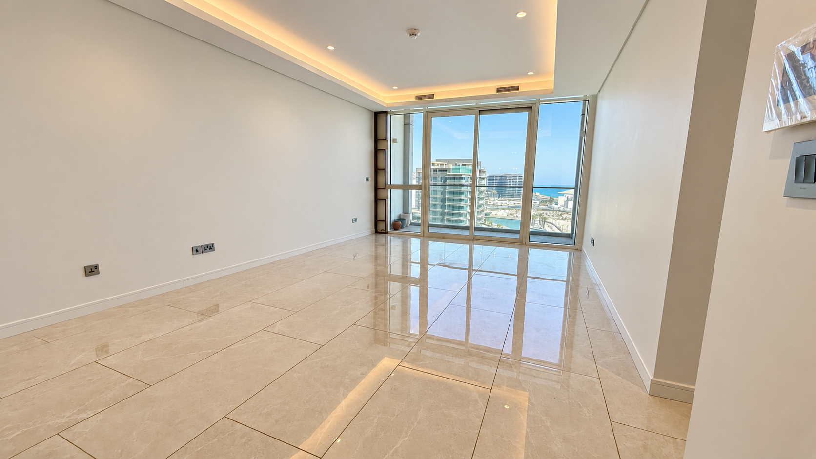 SEA VIEW | GREAT VALUE | READY TO MOVE | FREEHOLD