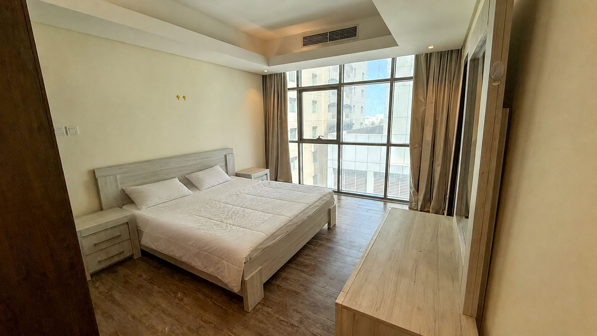 Studio Apartment for Rent | Pool, Gym & Internet