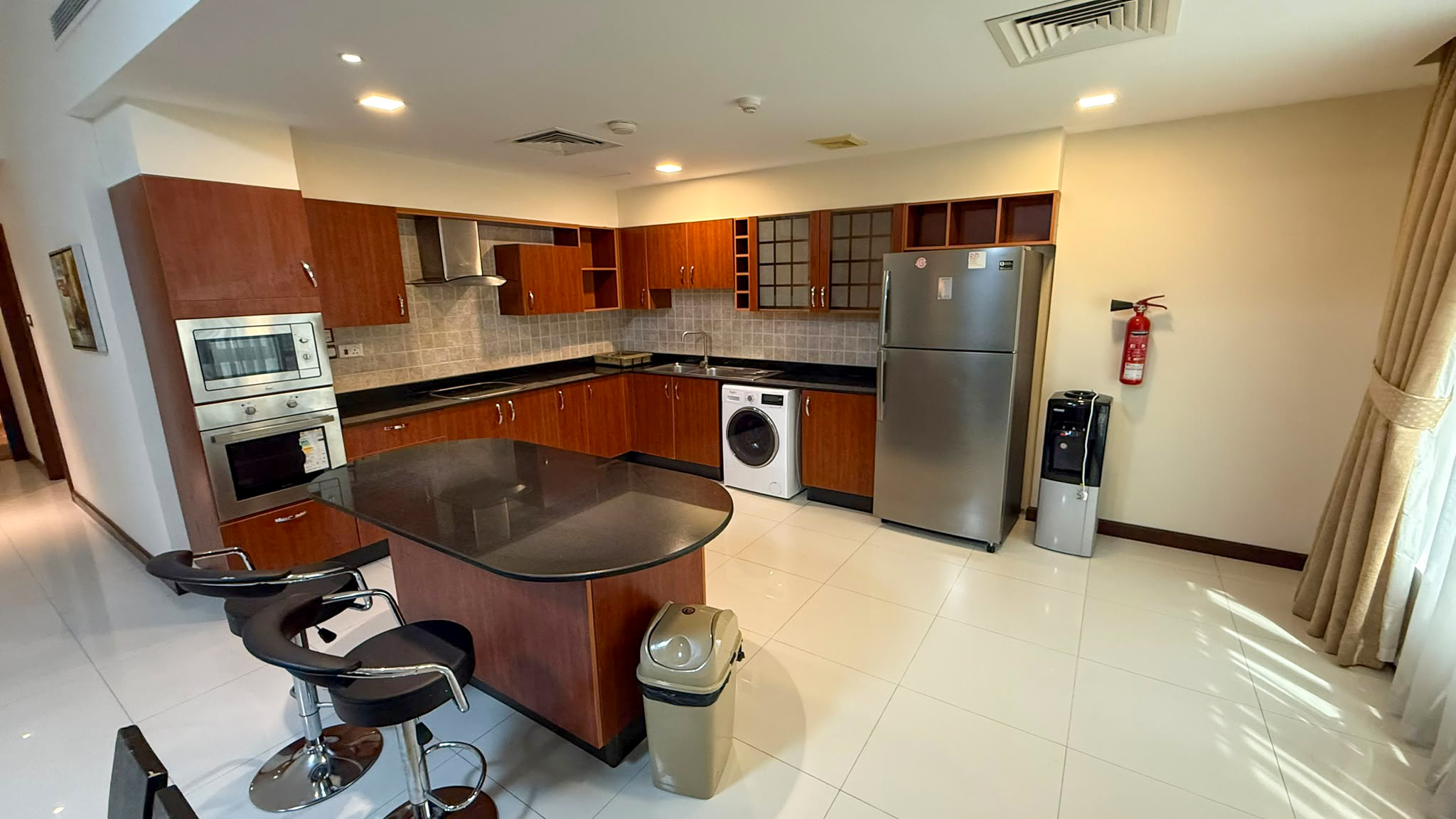 2 Bedroom Apartment | Near RCSI | Pool & Jacuzzi