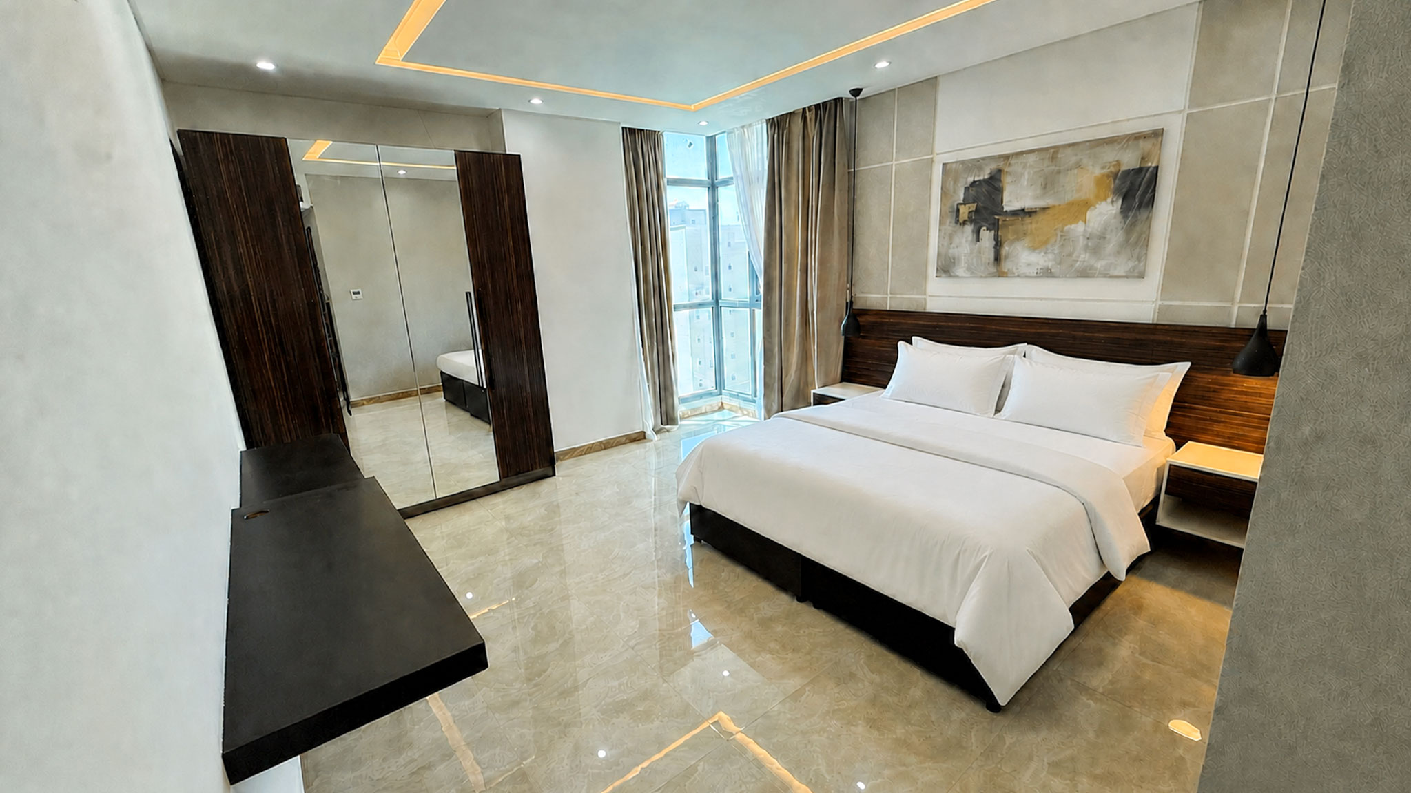 Spacious 2BR | Near RCSI | Balcony | Pool & Gym