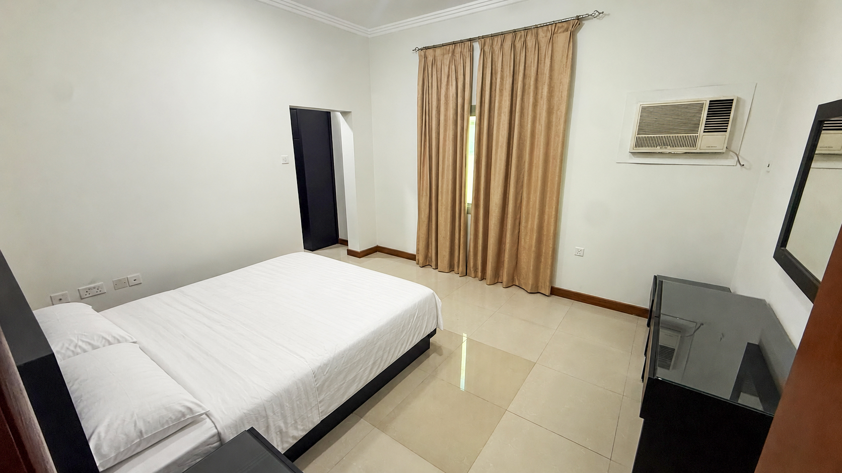 2 Bedroom Apartment | Near RCSI | Unlimited EWA 
