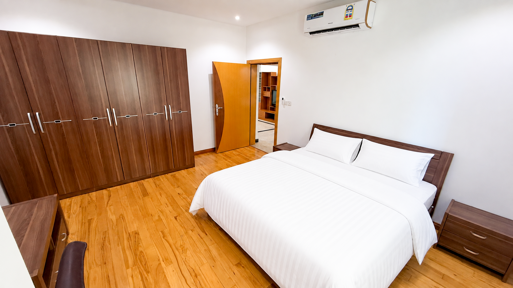 2 Bedroom Apartment | Near RCSI | Pool & GYM
