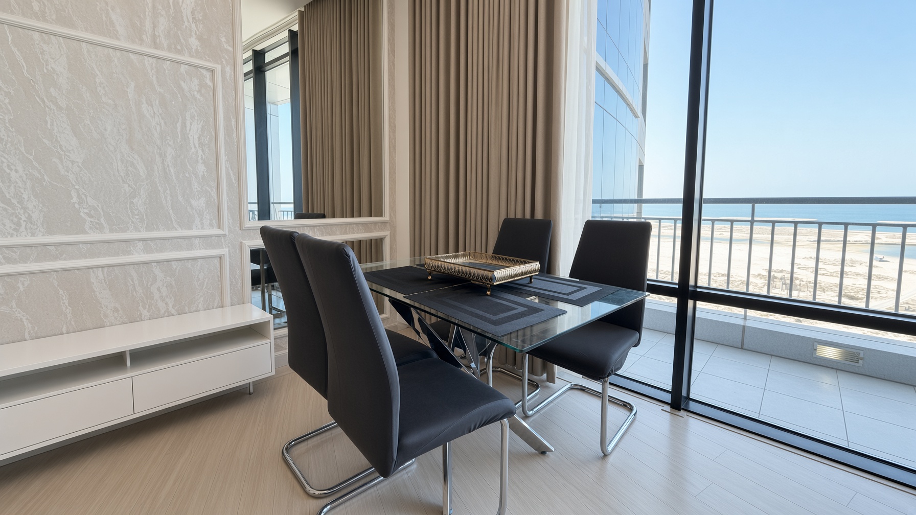 Modern 1Br | Sea View | Balcony 