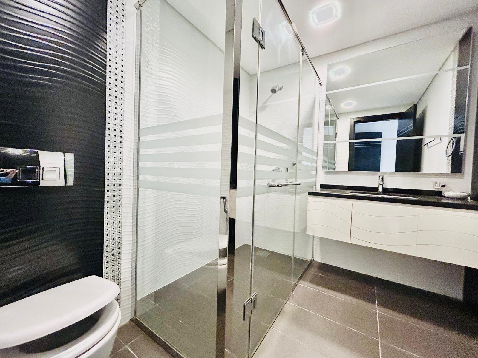 Stylish, Modern 2 BR Apartment