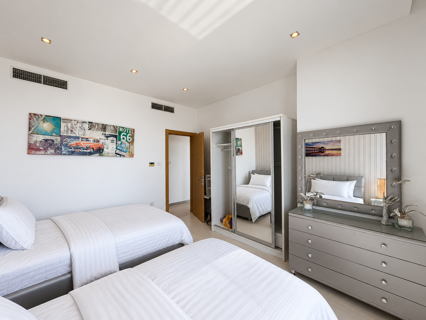 Modern 2Br | Sea View | Luxury | Balcony