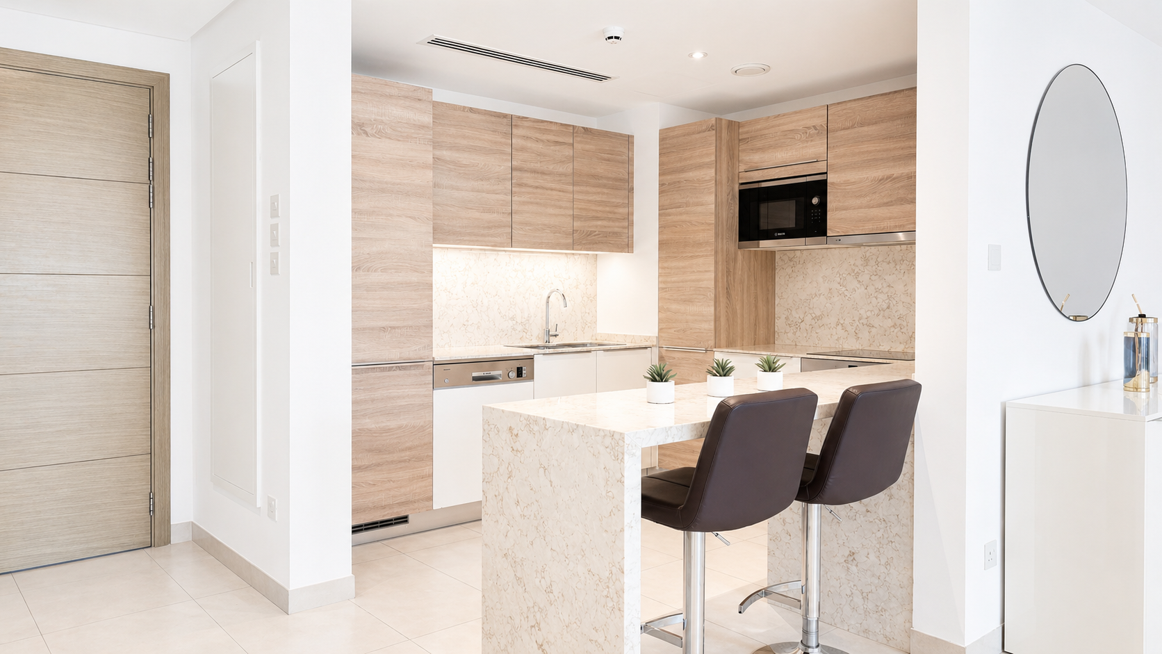 Modern 1BR for Rent with Large Terrace in Amwaj