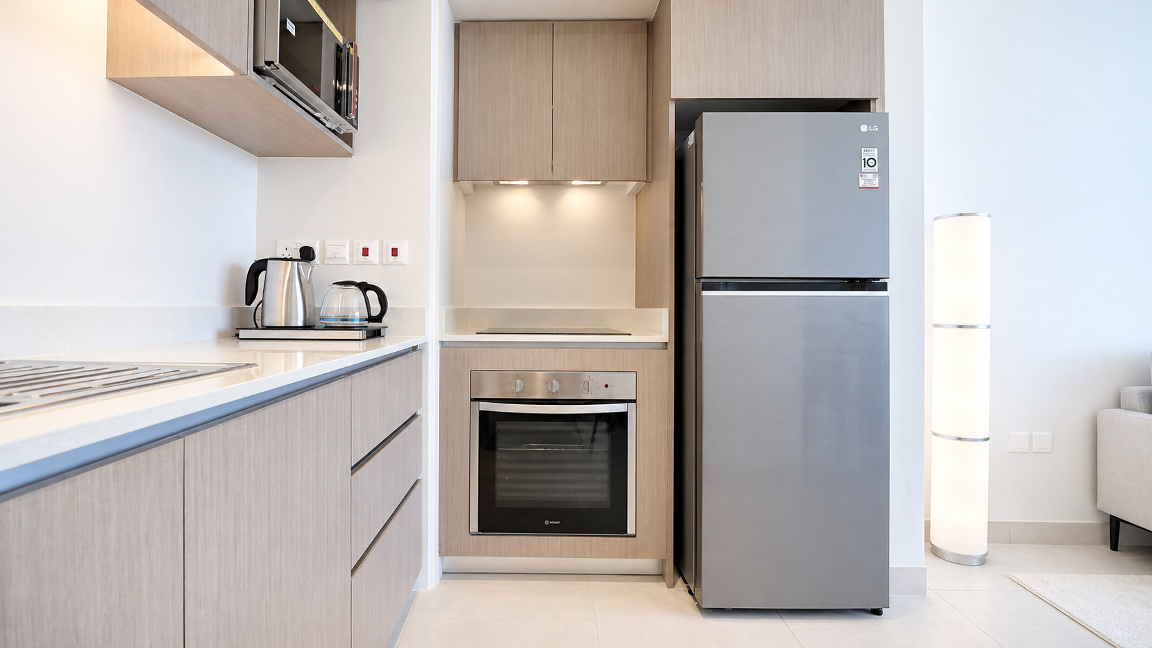 Modern 1 Bedrooms Sea and City View for Rent in Marassi