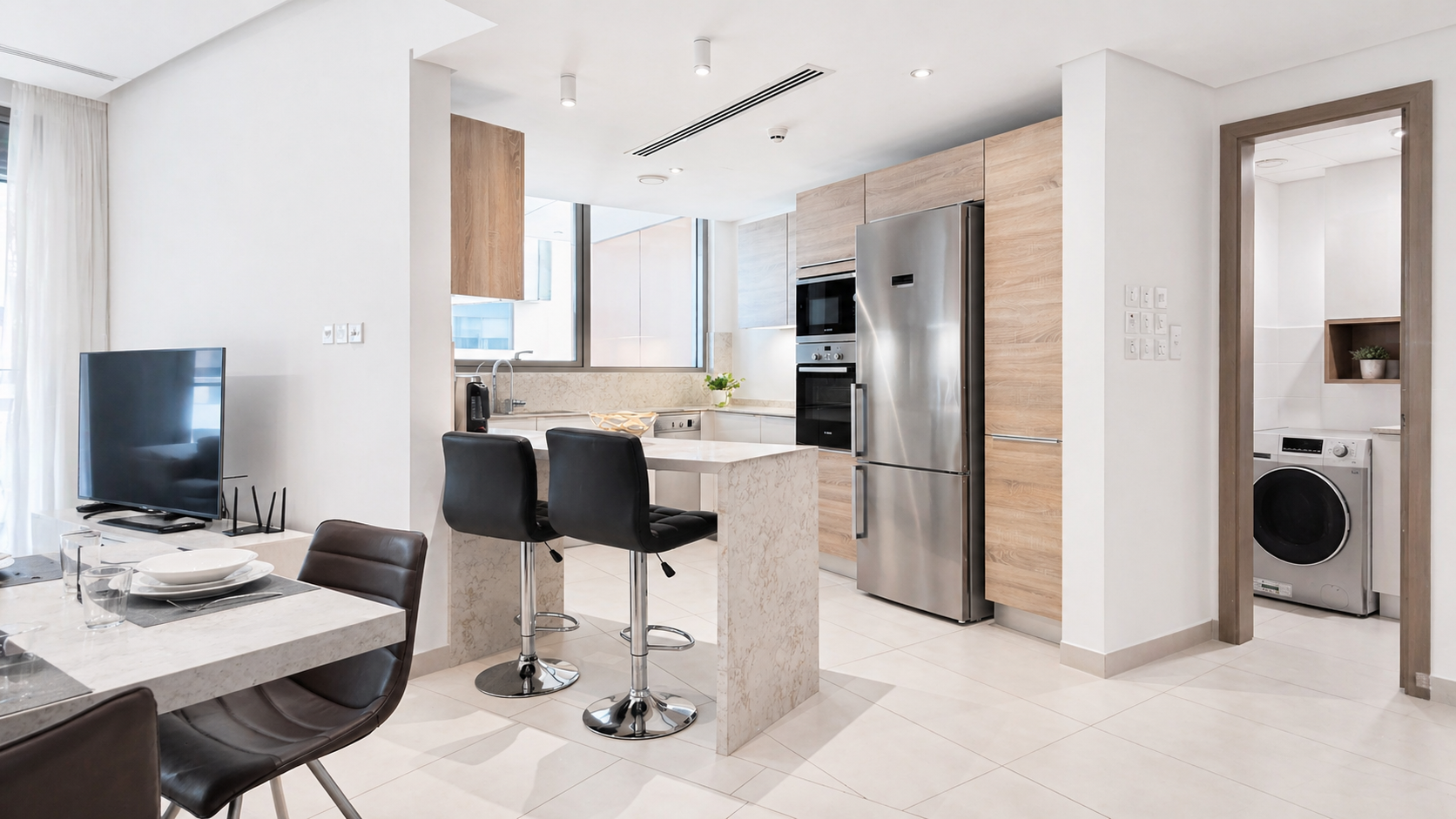Large 2BR Furnished Apartment for Rent in Amwaj
