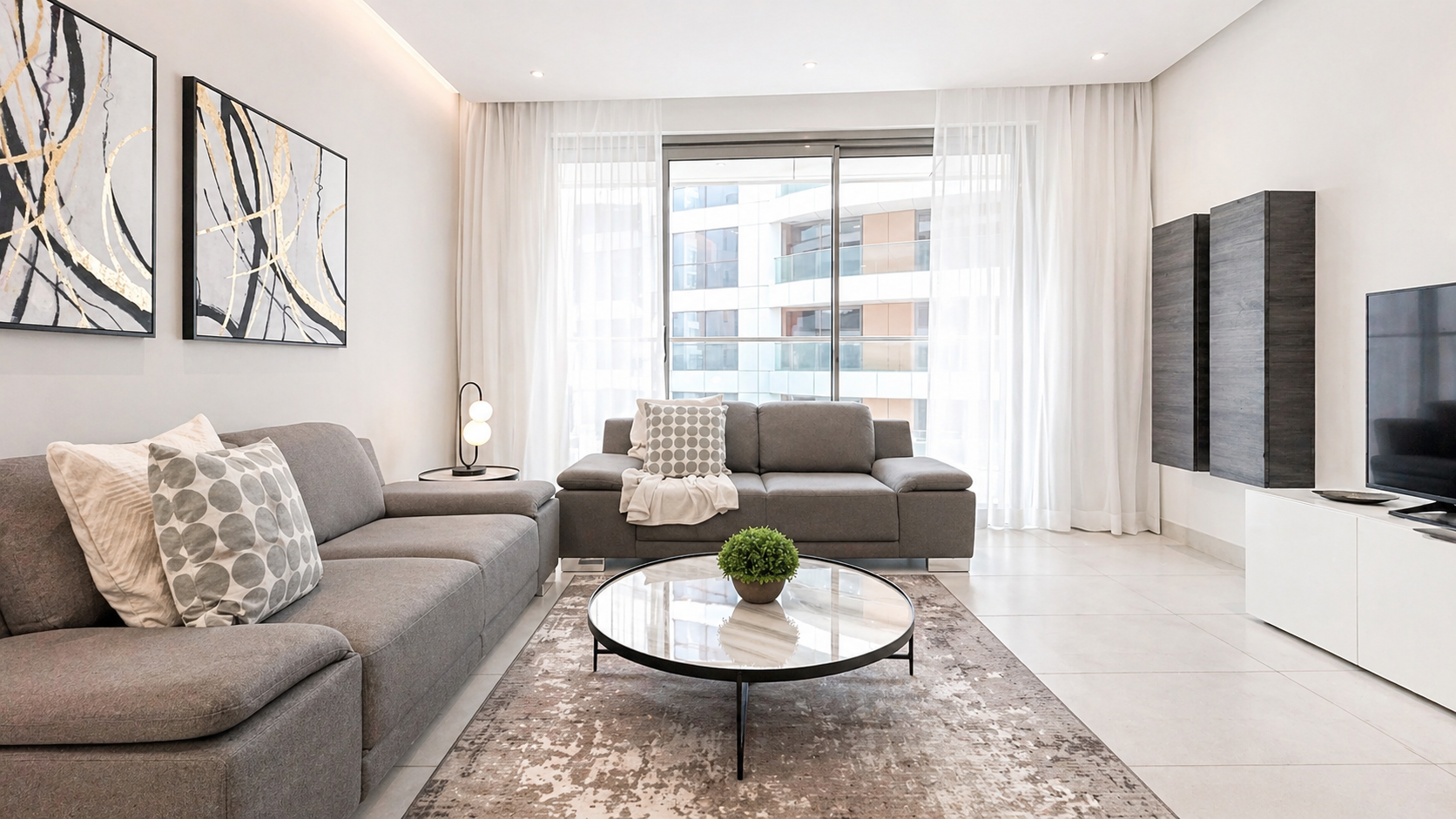 Large 2BR Furnished Apartment for Rent in Amwaj