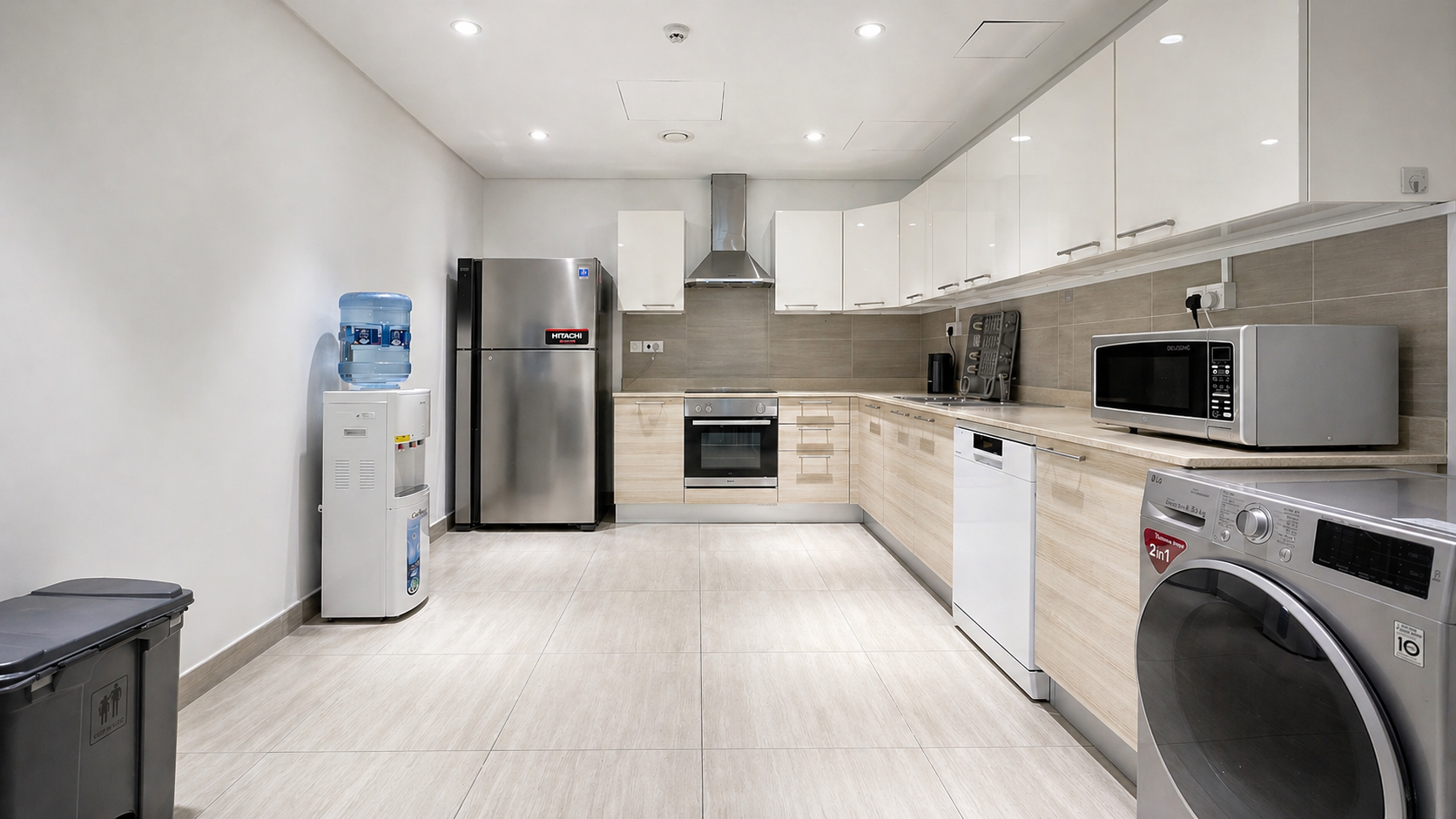 Spacious 2BR with Closed Kitchen Sea View for Rent