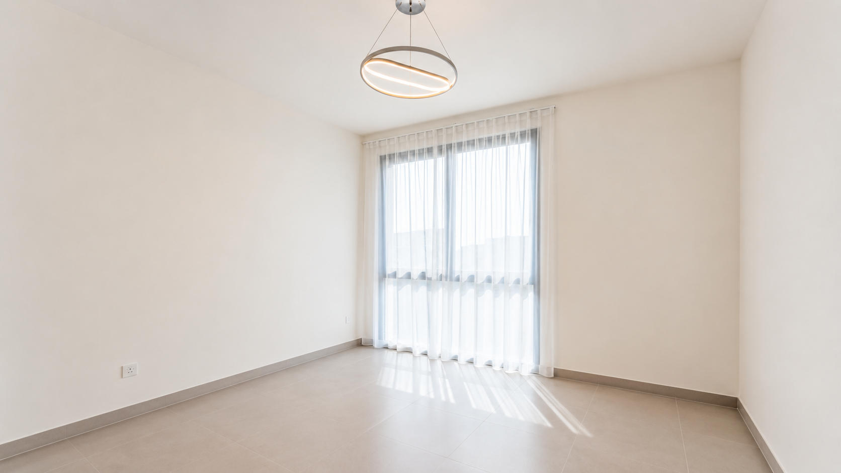 AFFORDABLE PRICE | FREEHOLD 1BR | MARASSI SHORES