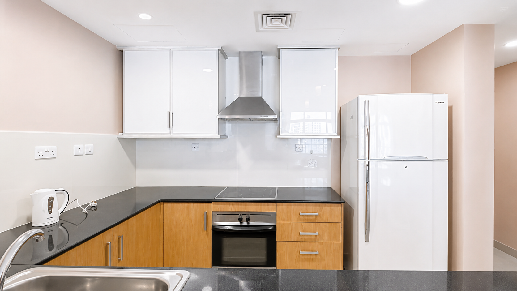 Renovated 2BR for Rent with 2 Balcony in Amwaj