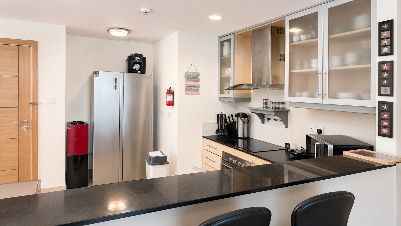 Freehold 2Bedrooms Apartment Fully Furnished for Sale 