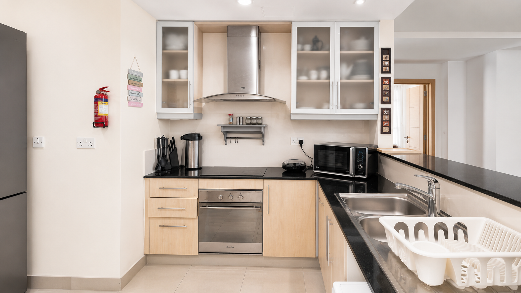 Freehold 2Bedrooms Apartment Fully Furnished for Sale 