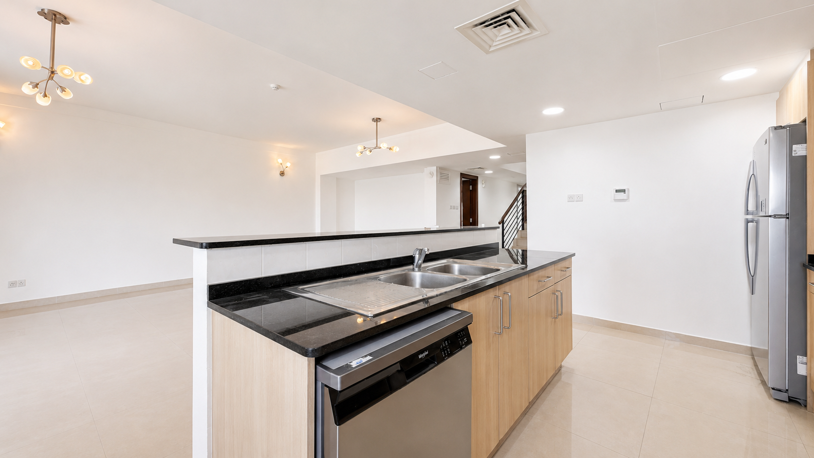 3-Bedroom Duplex| Semi-Furnished Tala island