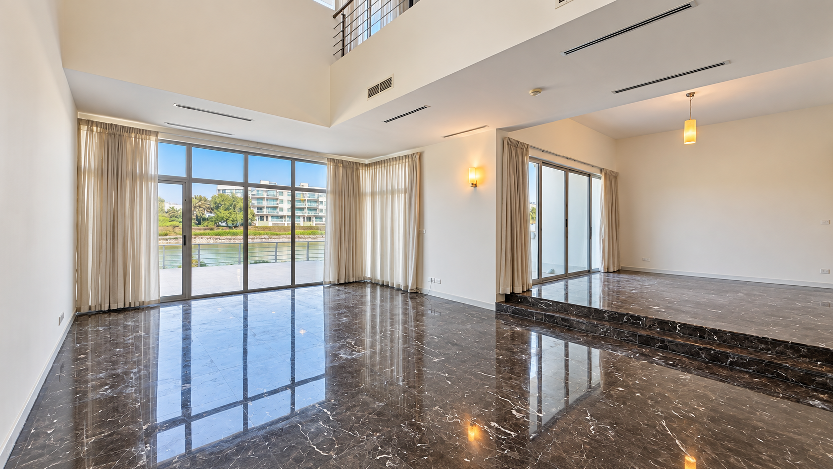MASSIVE 4BR + MAID | PRIVATE POOL | SEA VIEW