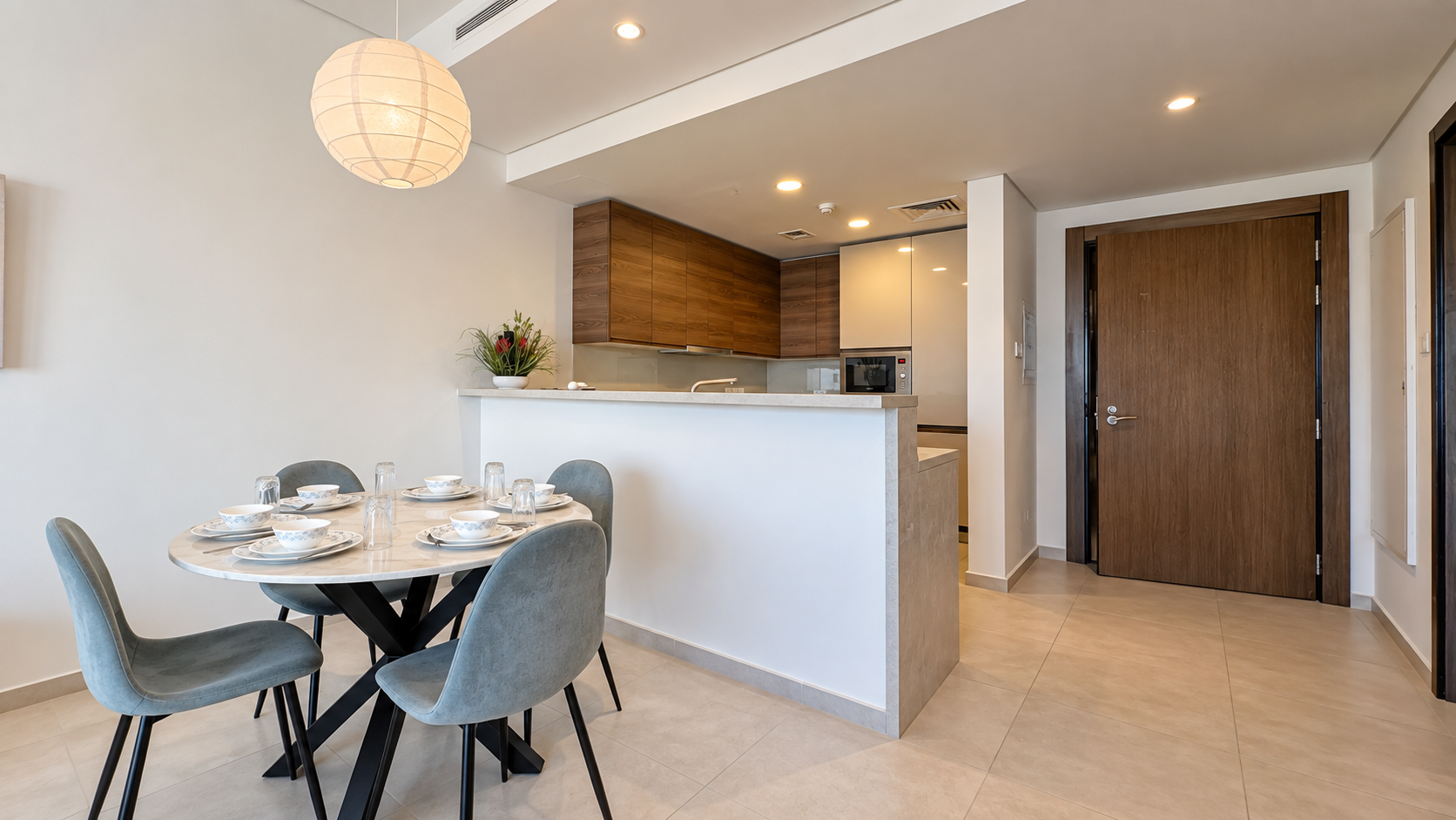 STUNNING 1BR | BIG BALCONY | GREAT FACILITIES
