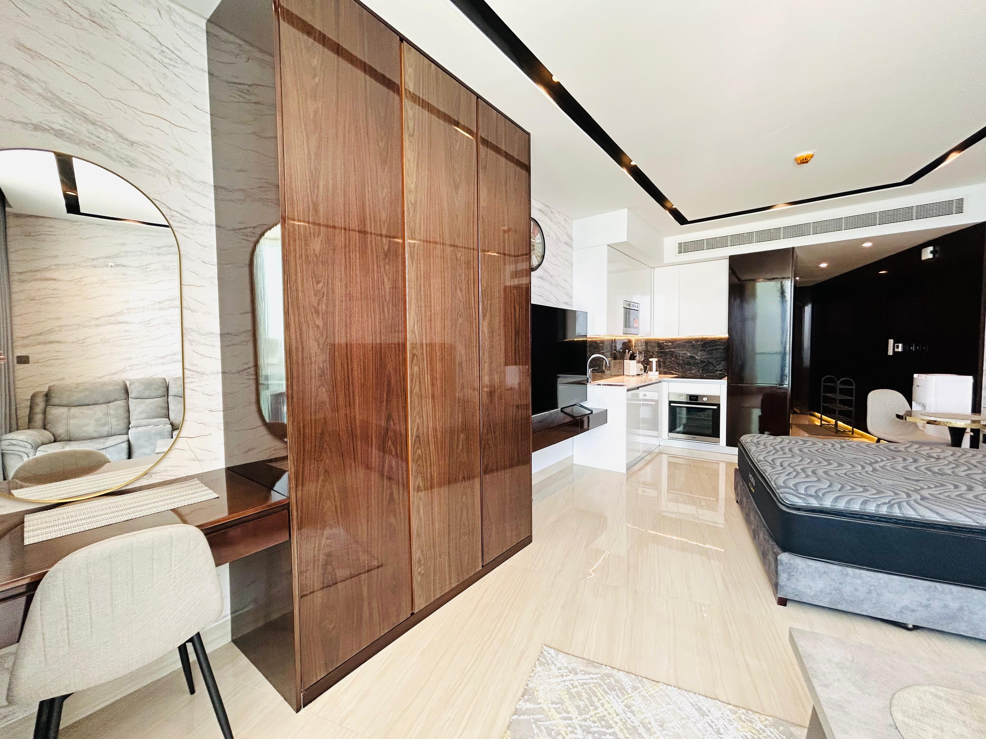 Sea view studio for rent in Seef area