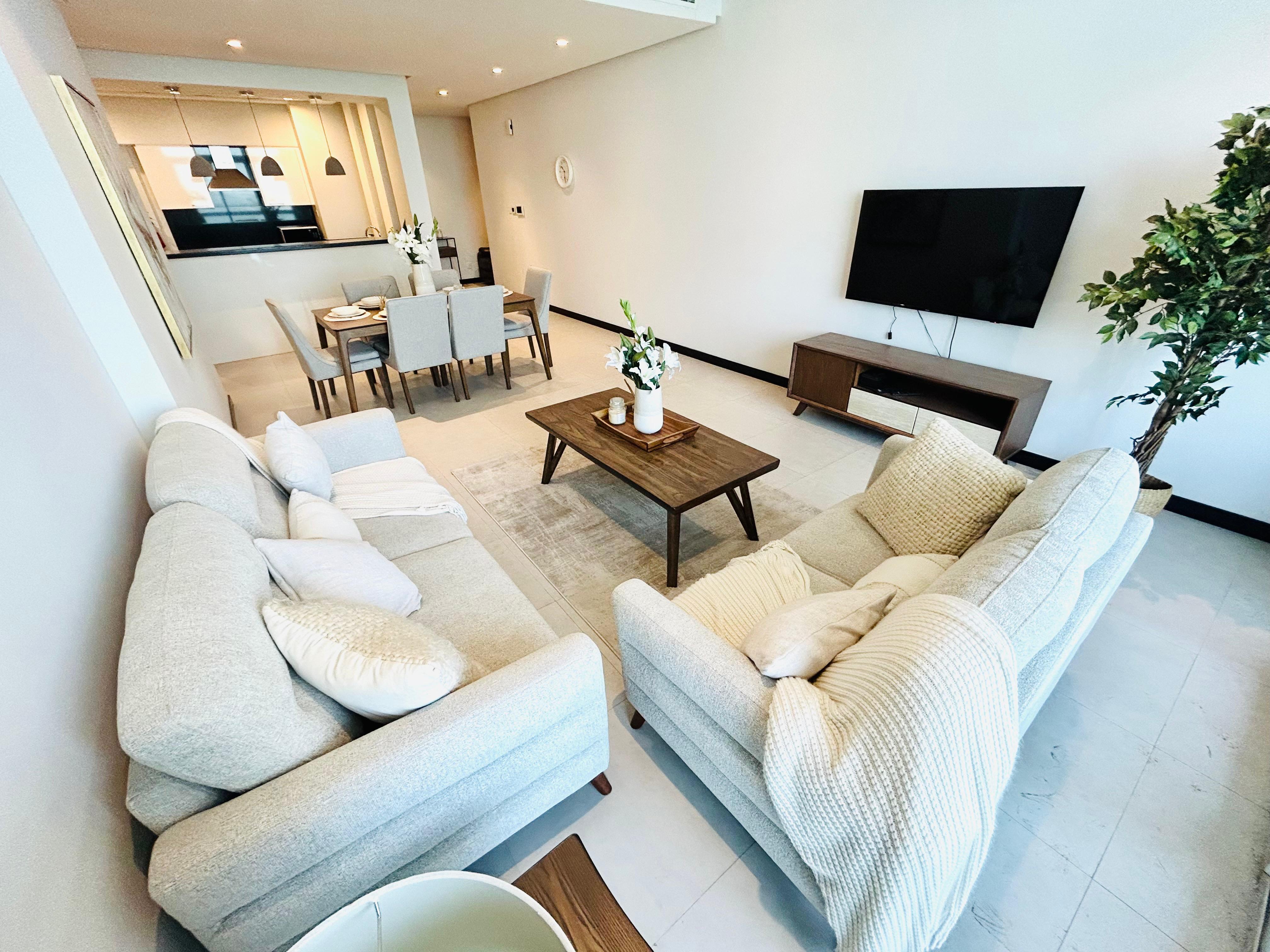 Luxury Three bedrooms for lease in Reef Island