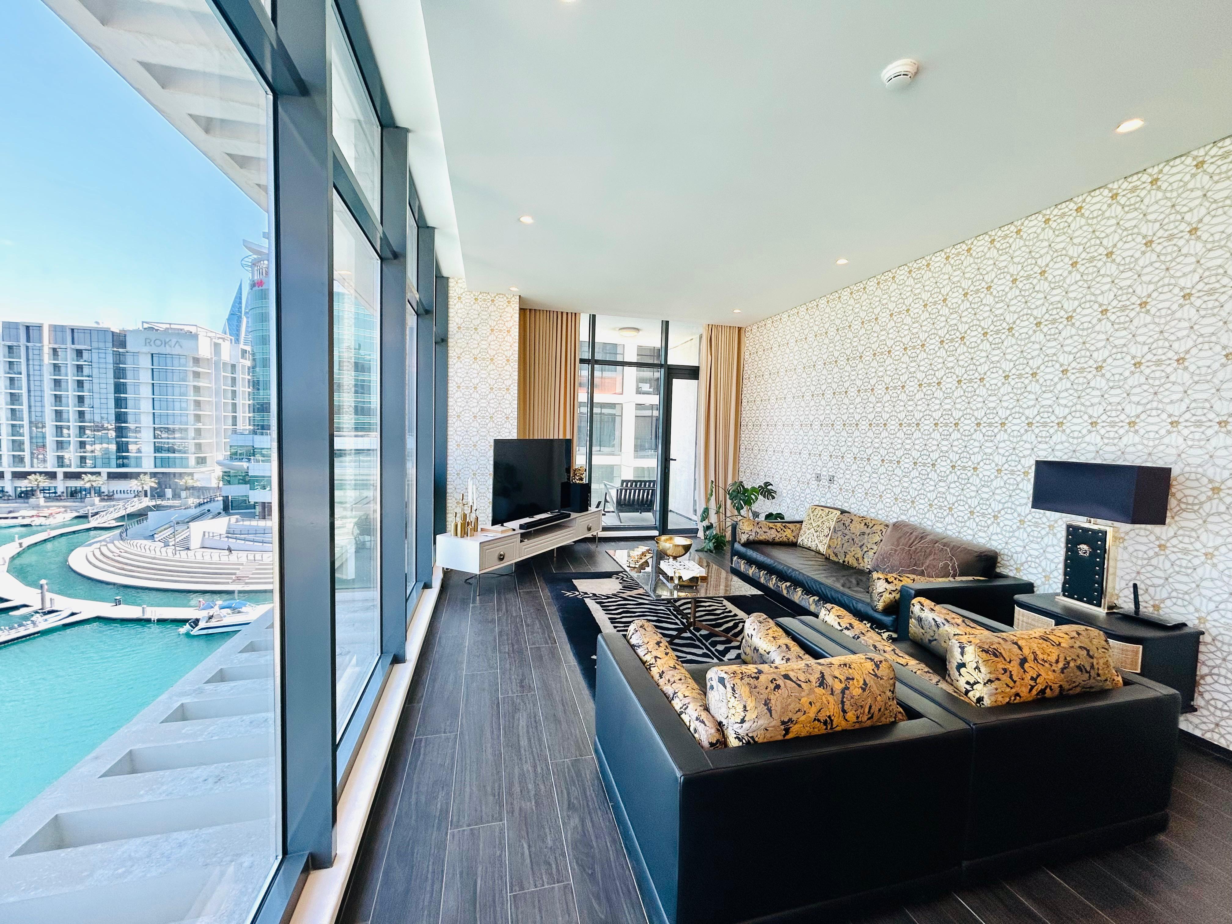 Luxury And Spacious Two bedrooms in Financial District 