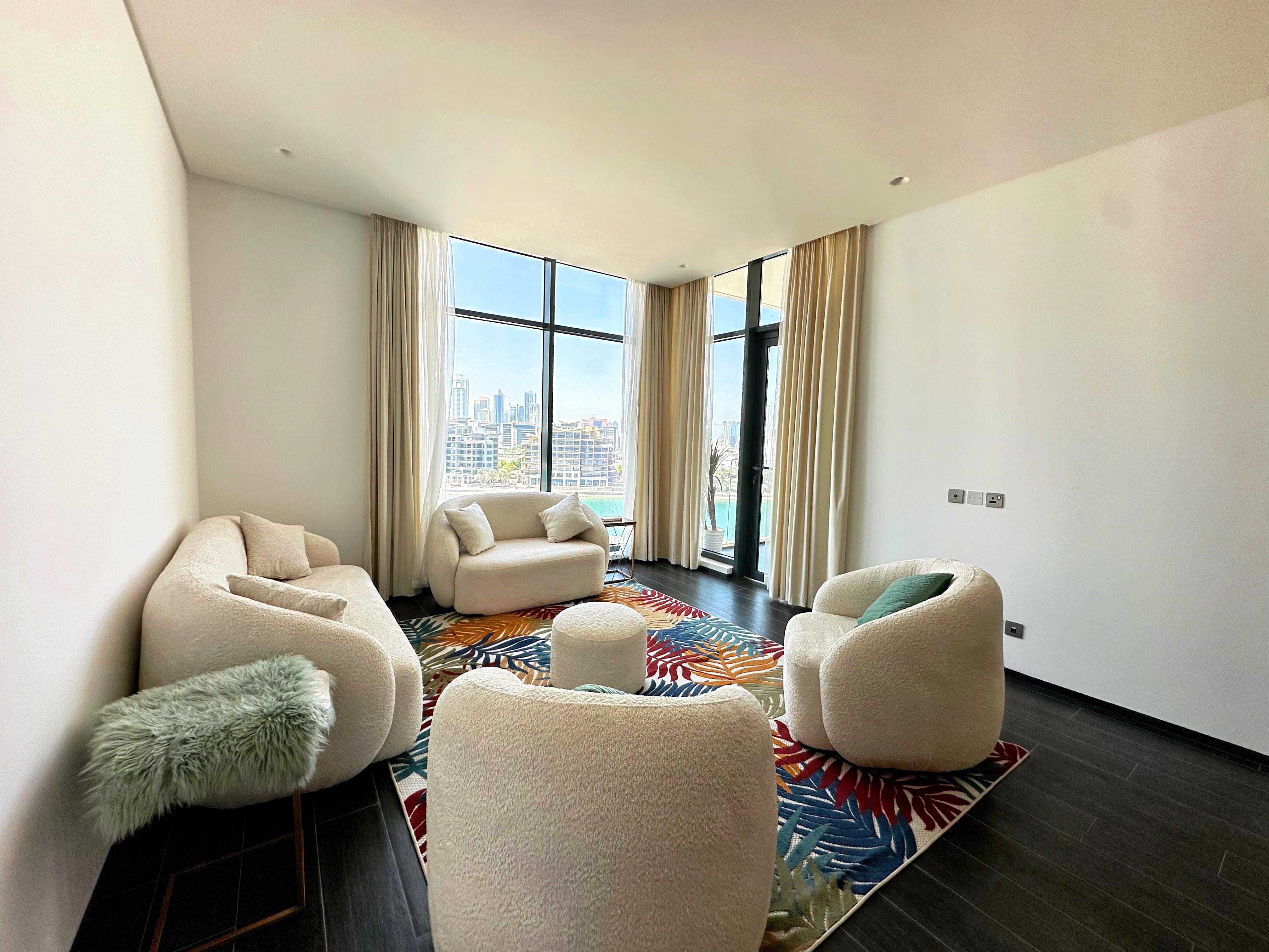 Corner Layout | Spacious | Sunset View