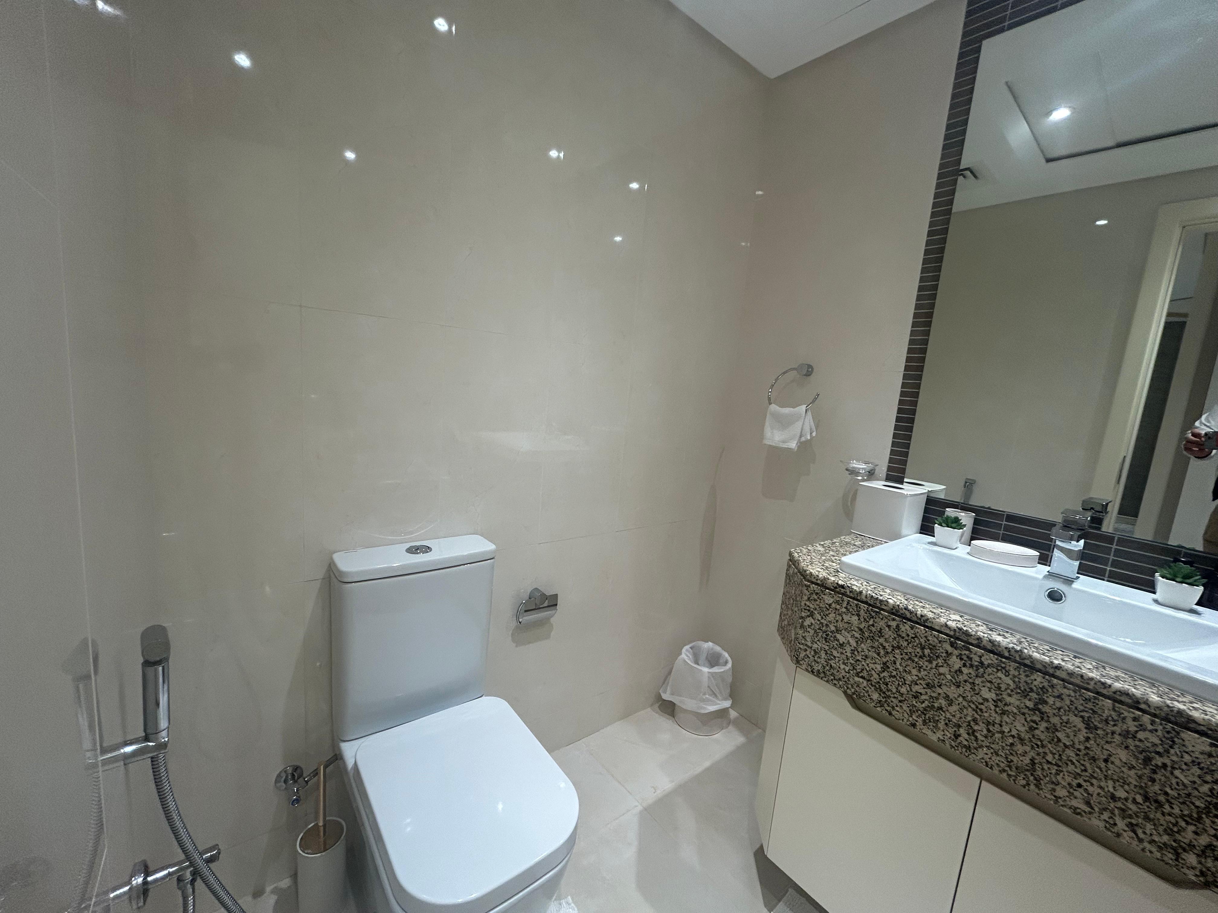 Sea View | Luxury Furnishing | Closed Kitchen.