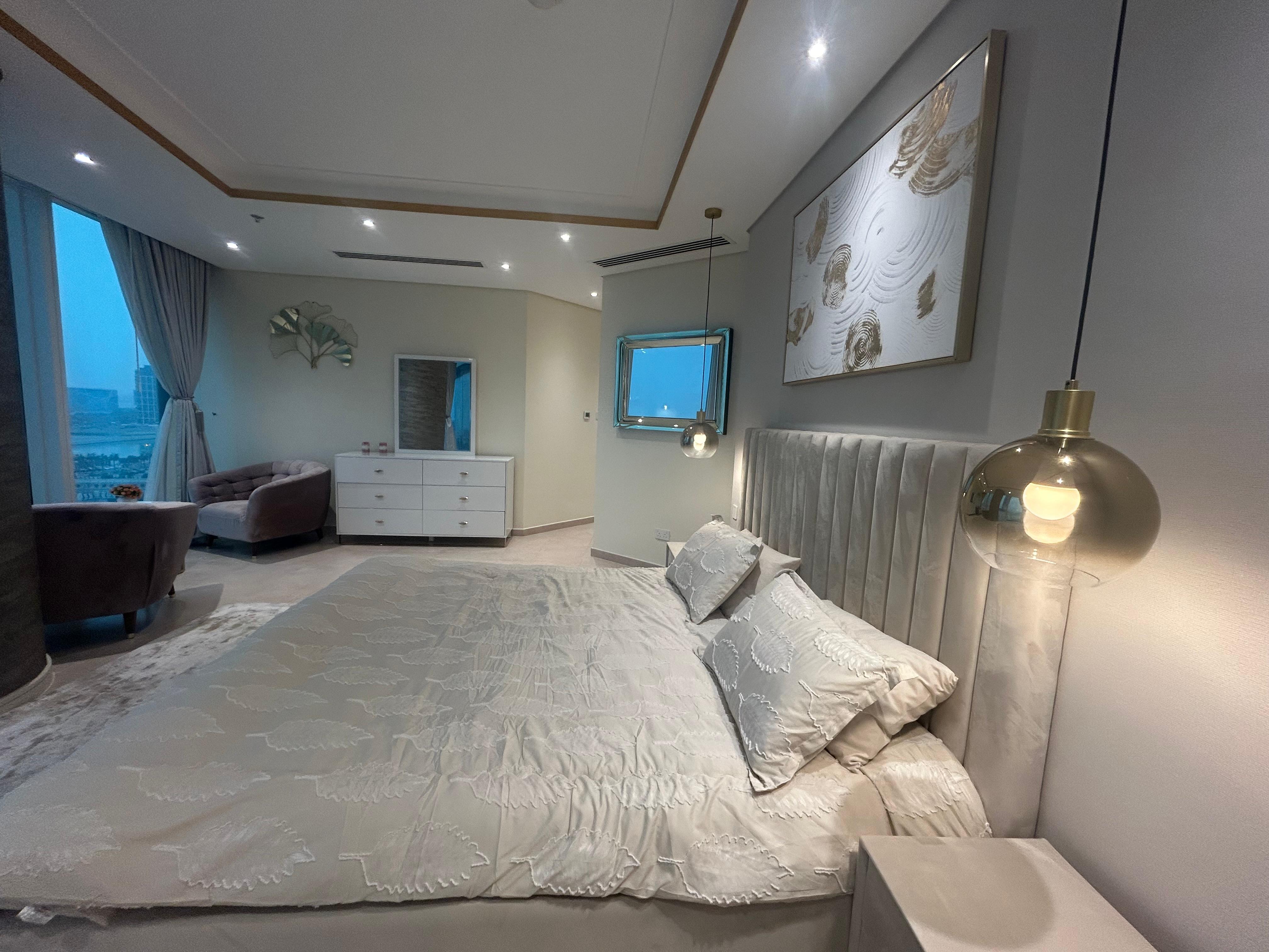 Sea View | Luxury Furnishing | Closed Kitchen.