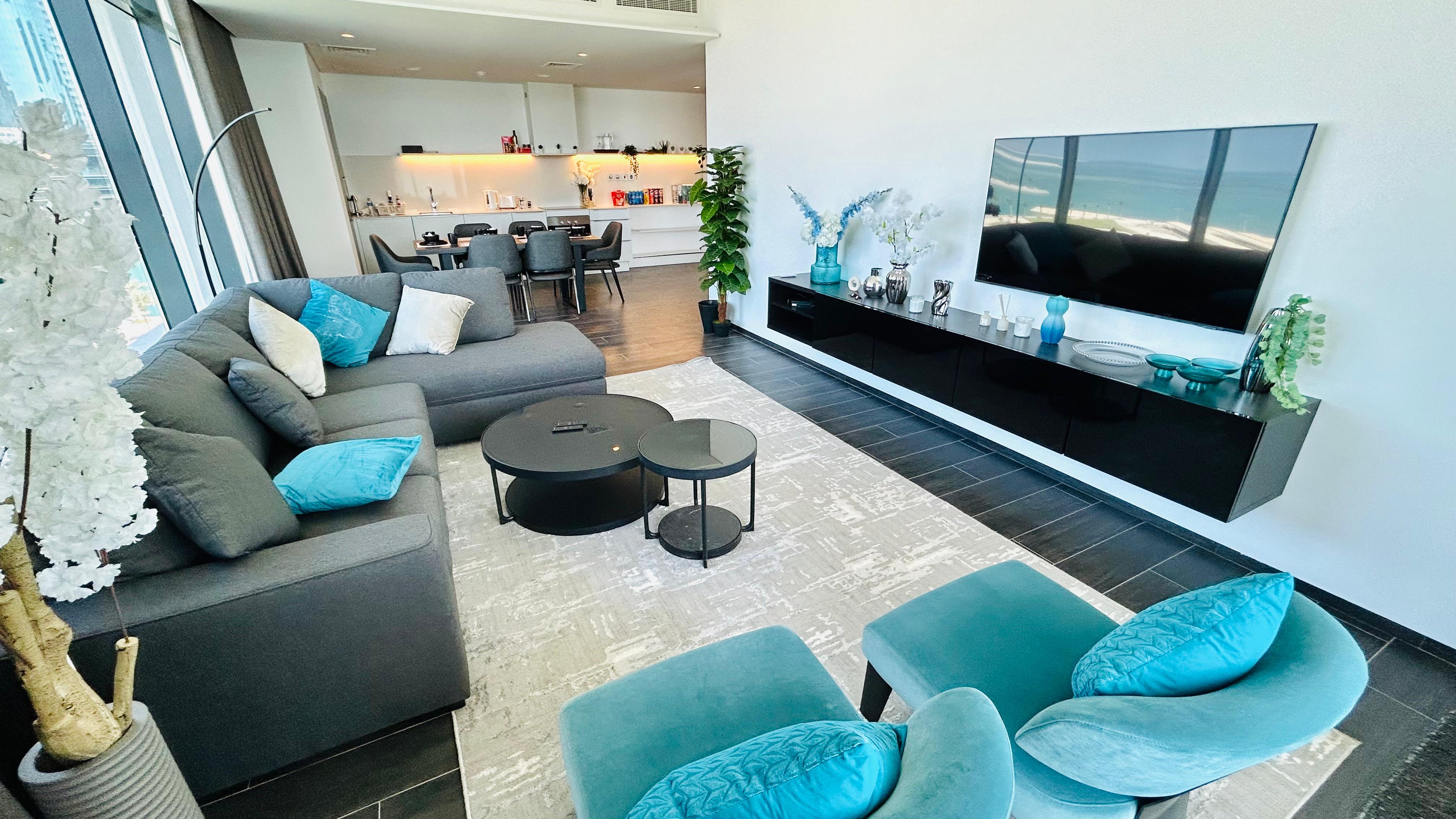 Sea view and Luxury Two bedrooms apartment in Financial Harbour  