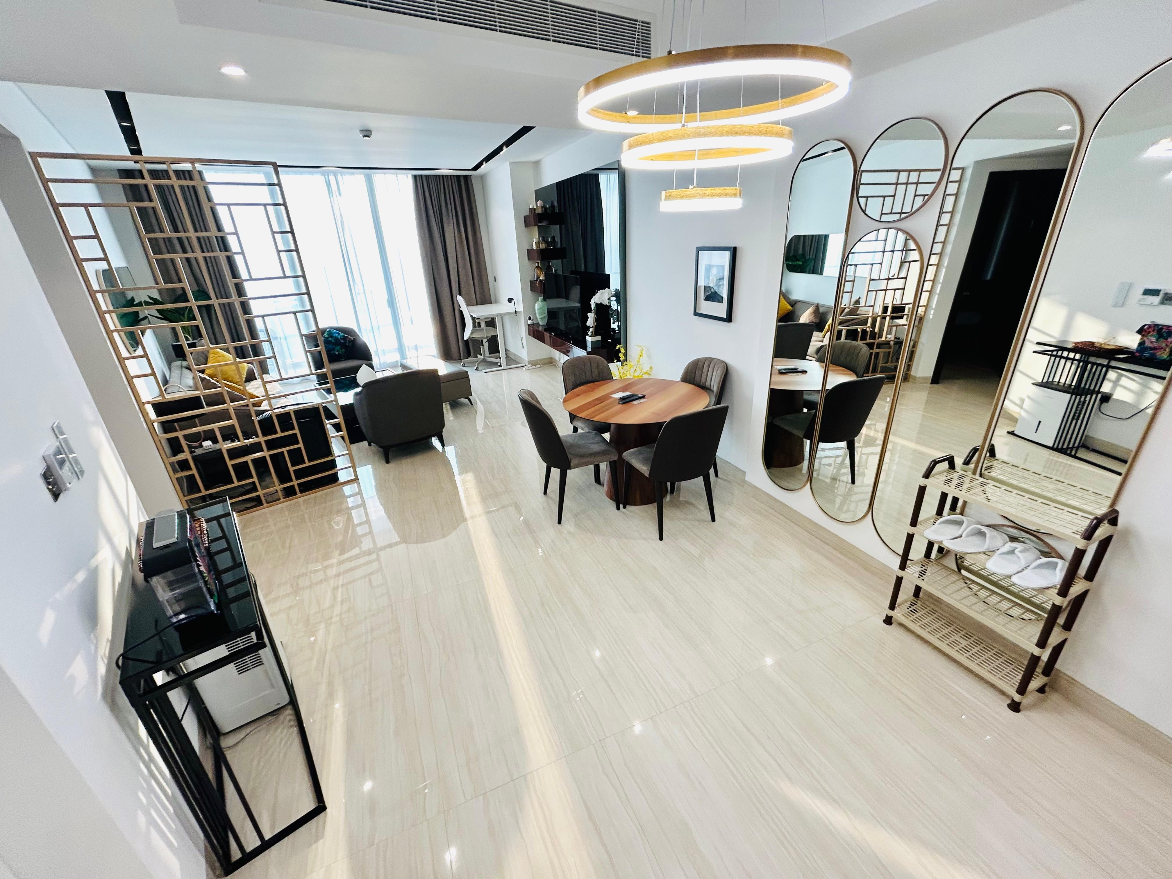 Spacious one bedroom apartment with sea view