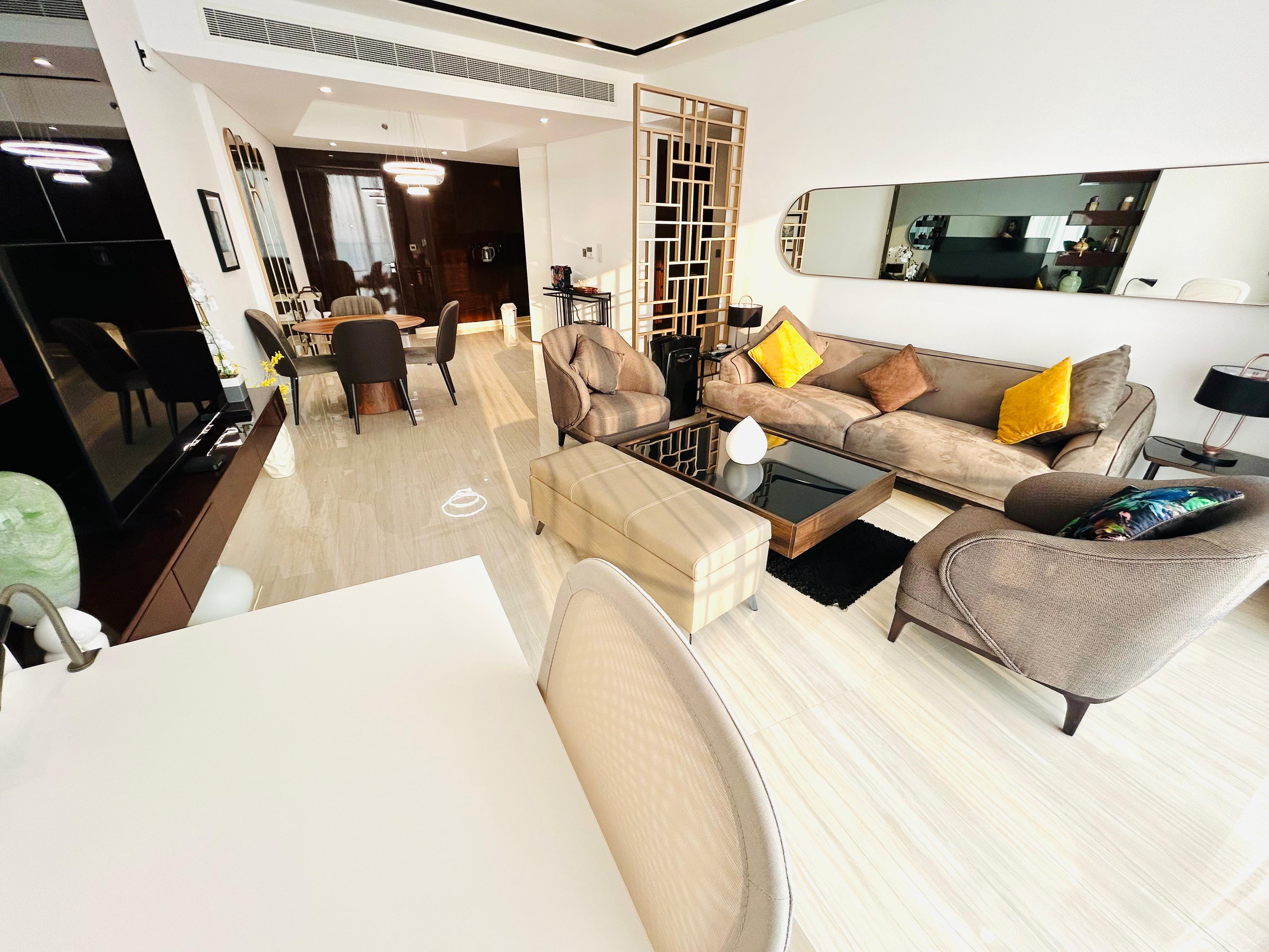 Spacious one bedroom apartment with sea view