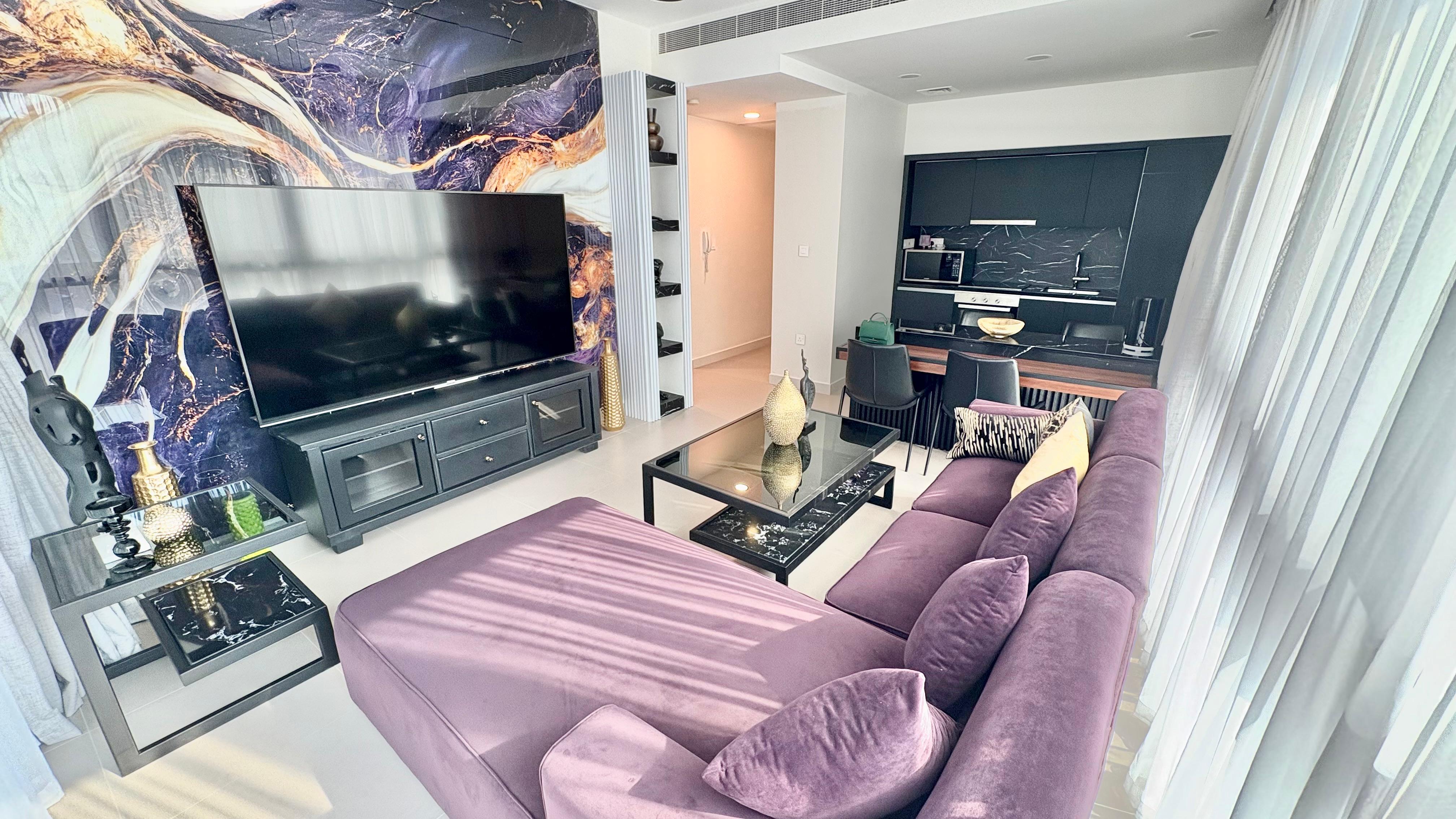 2 BR luxury Apartment in Marassi 