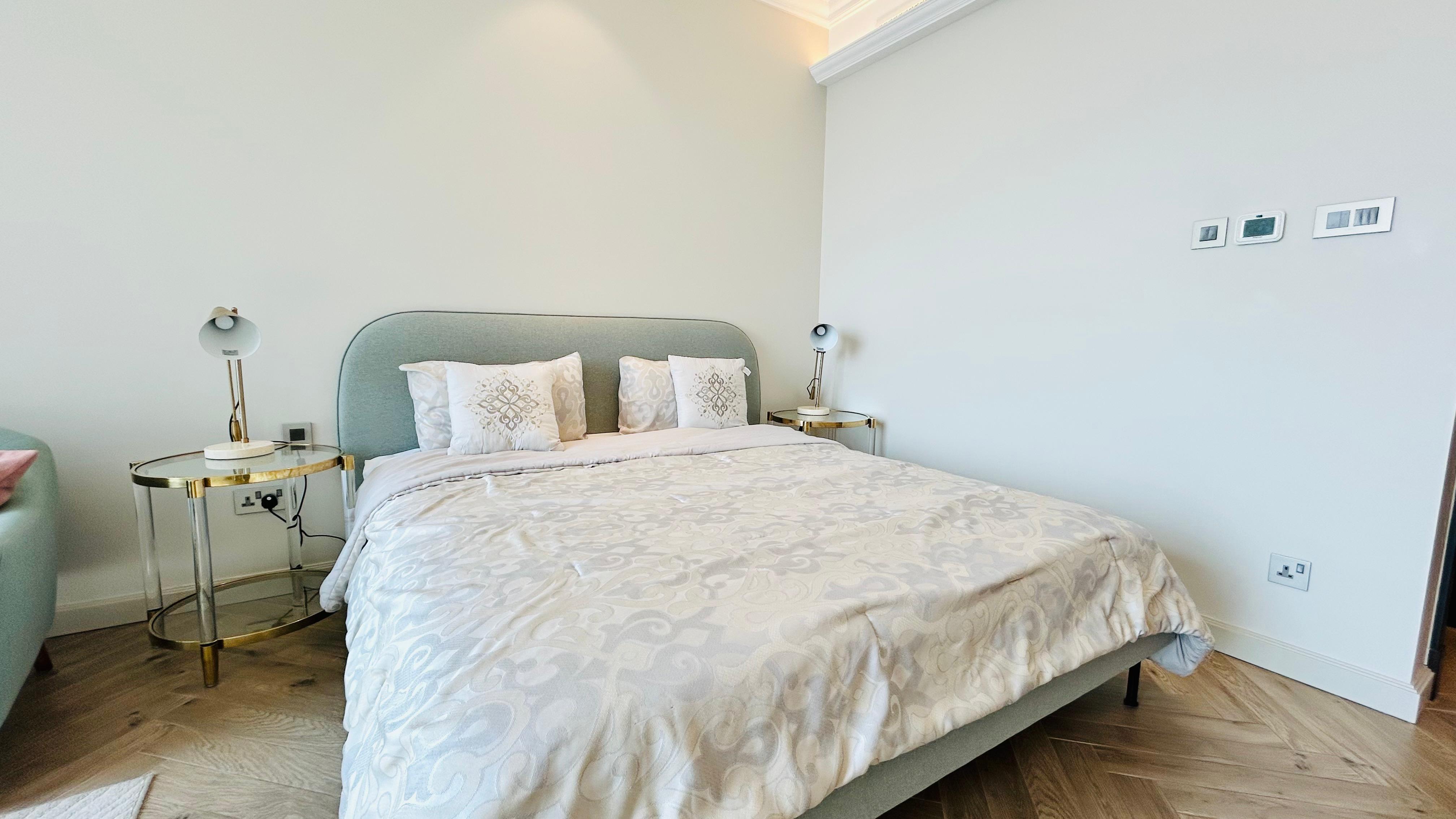 Luxury Studio for rent Housekeeping including 