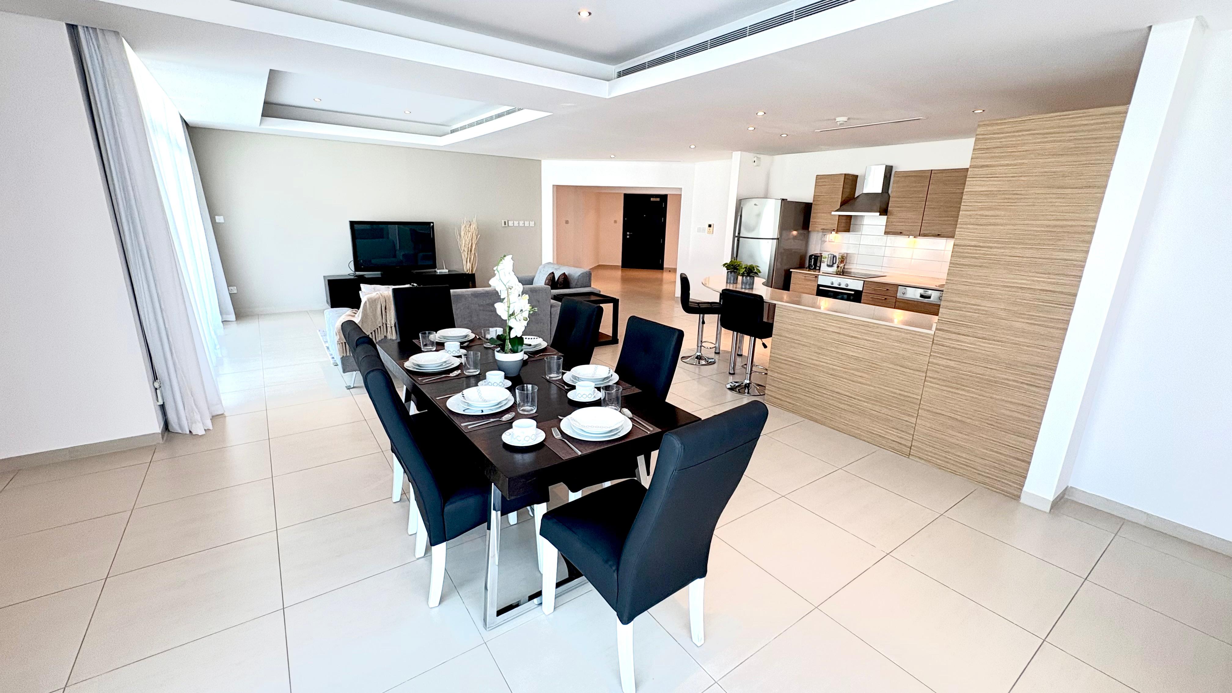 Spacious 2BR Apartment with Balcony