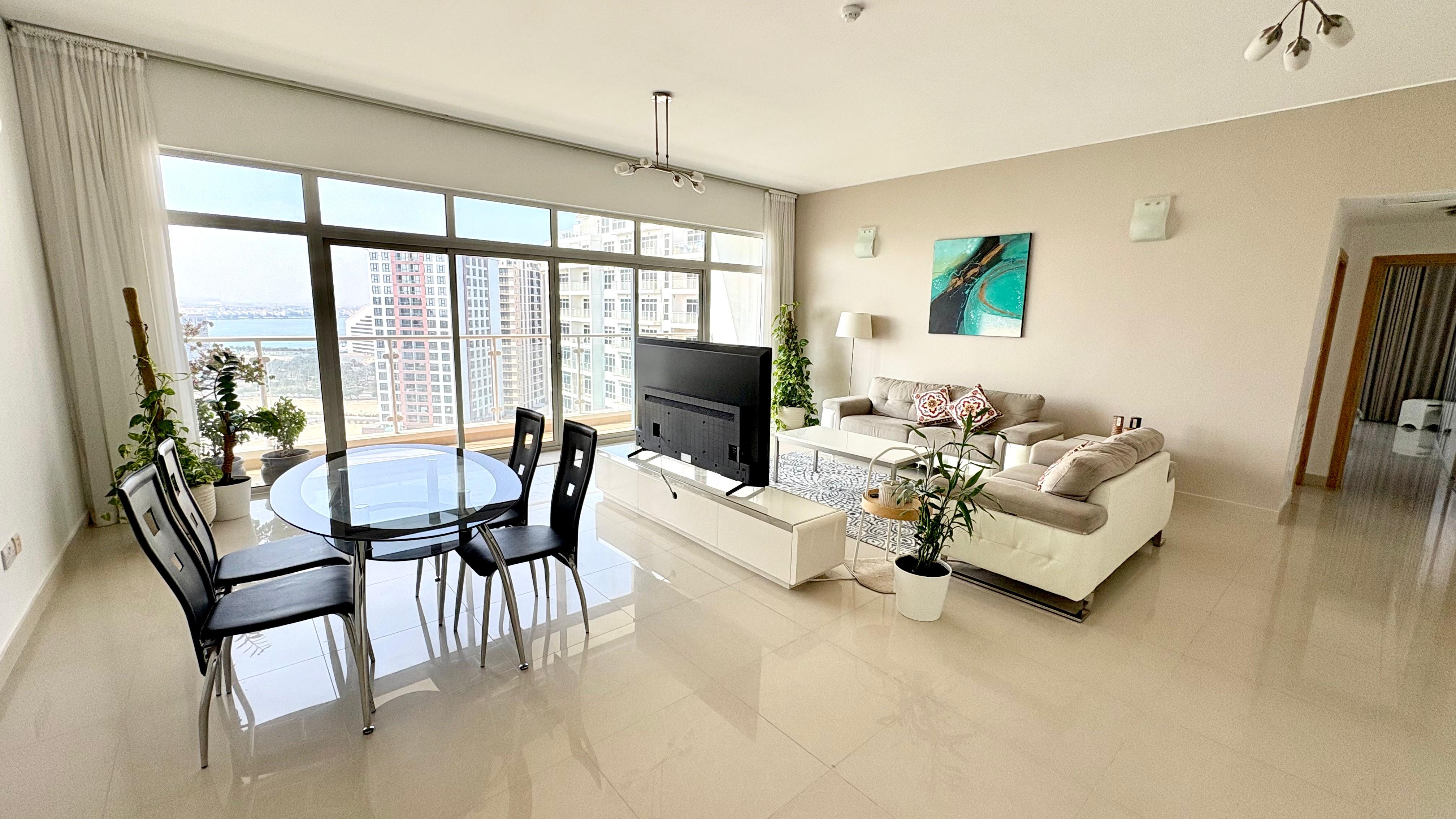 Modern 2BR Apartment | Pool, Gym & Covered Parking
